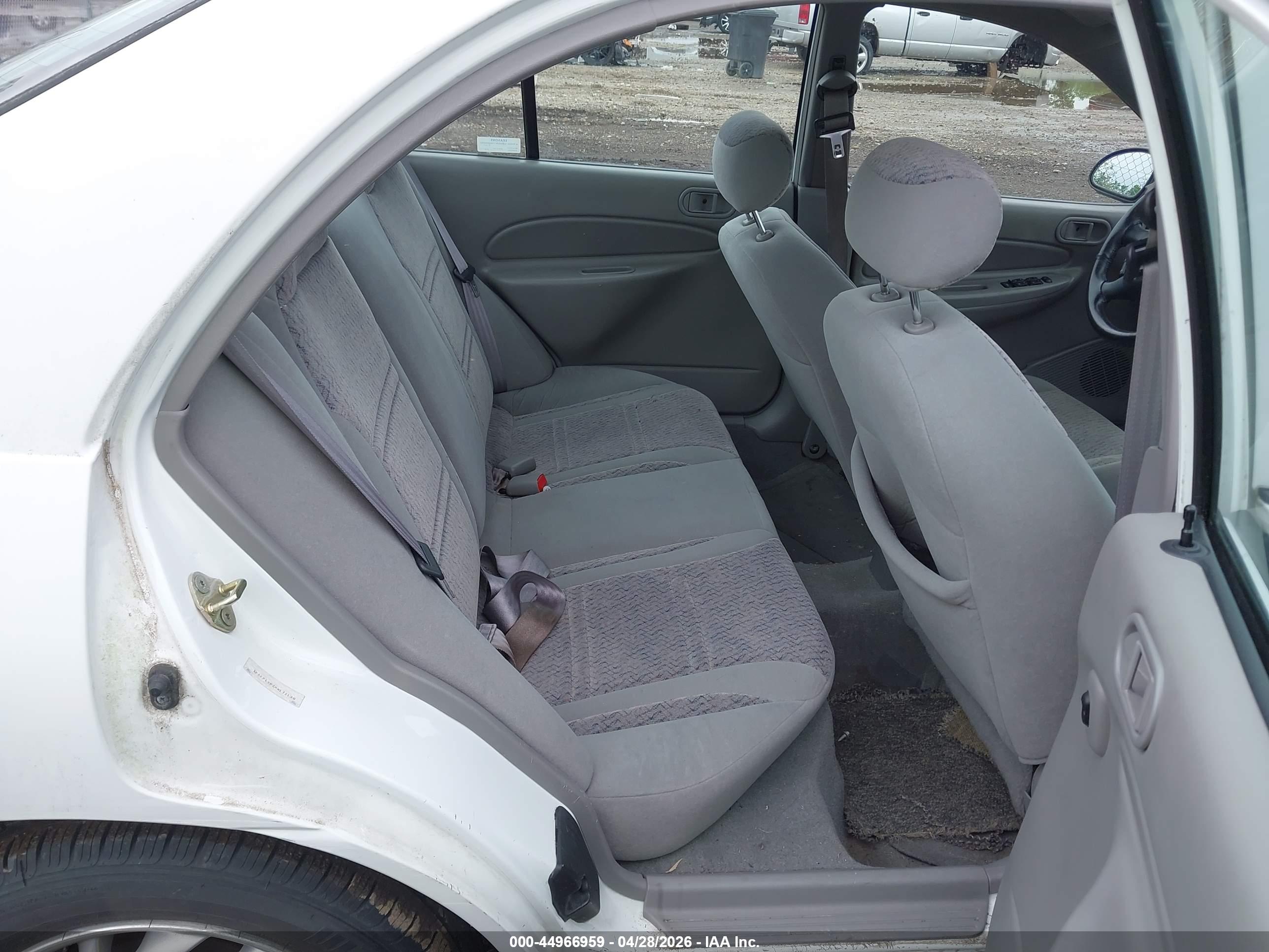FORD ESCORT image 8