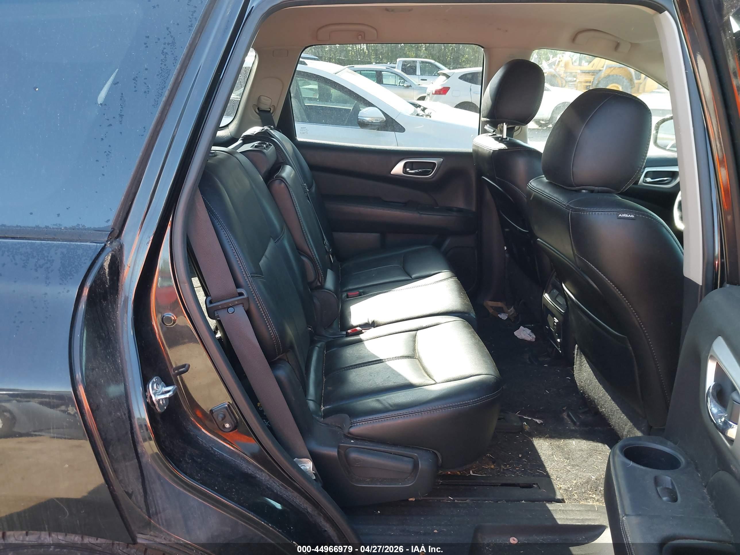 NISSAN PATHFINDER image 8