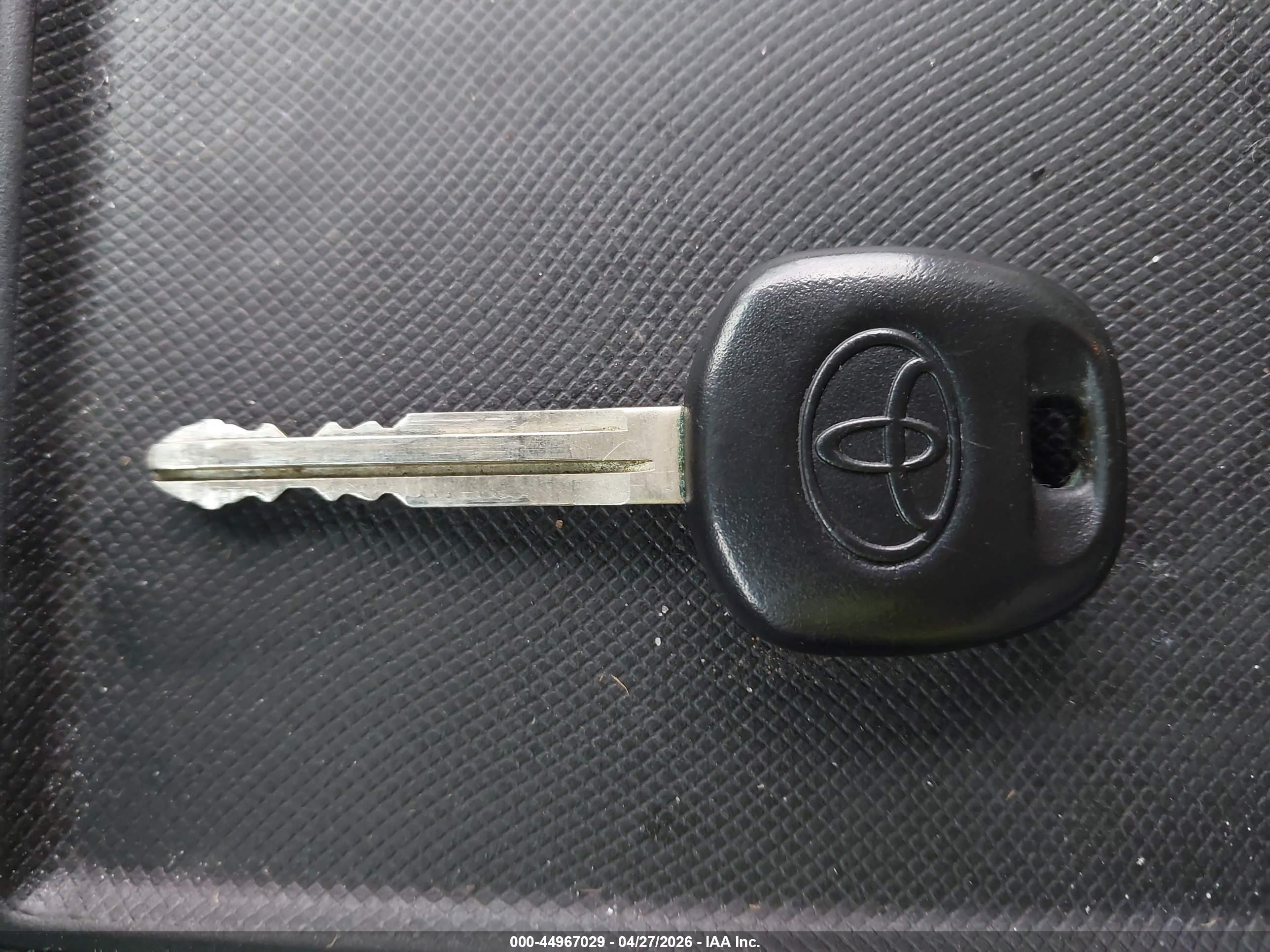 TOYOTA SIENNA image 11