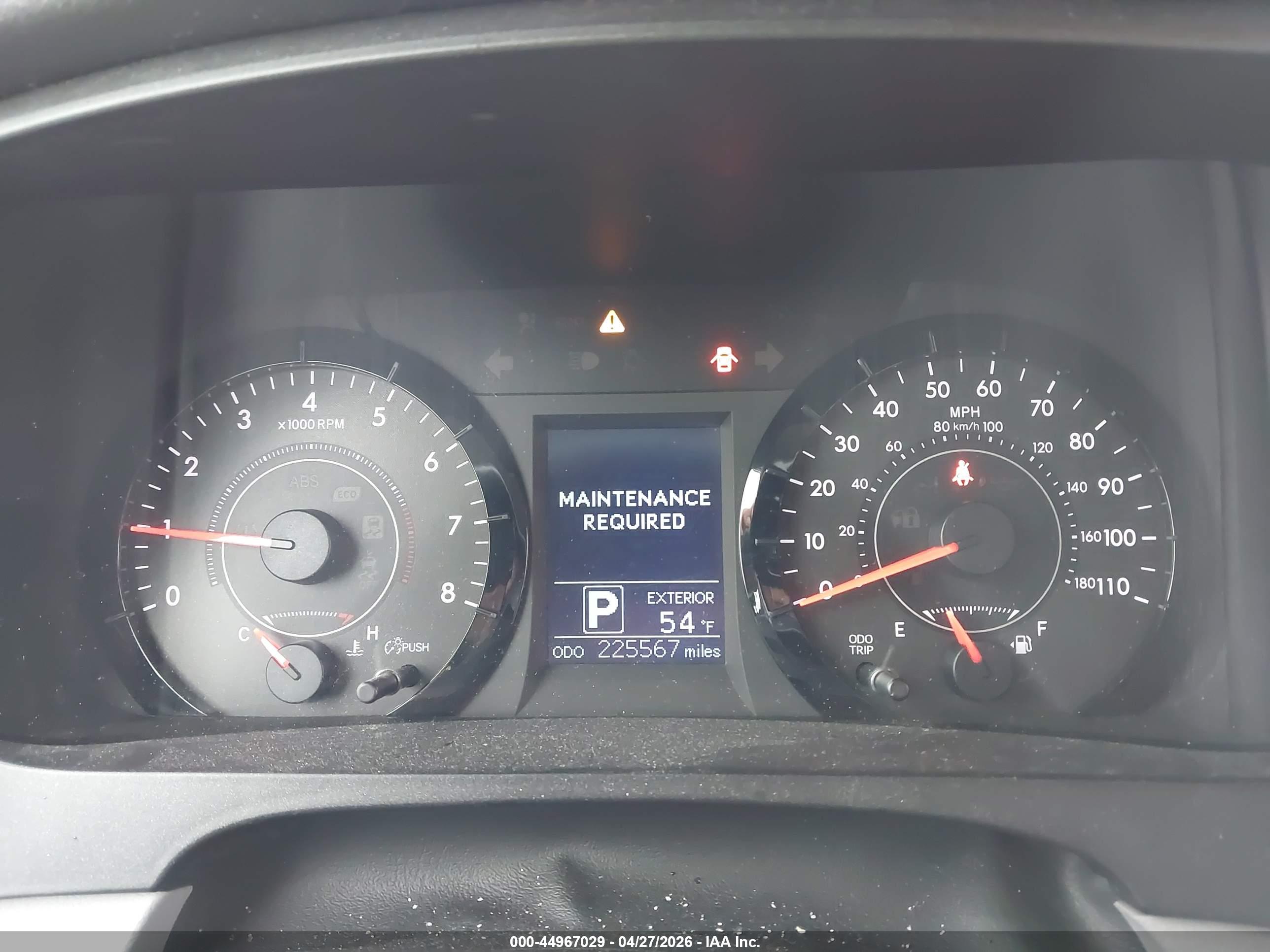 TOYOTA SIENNA image 7