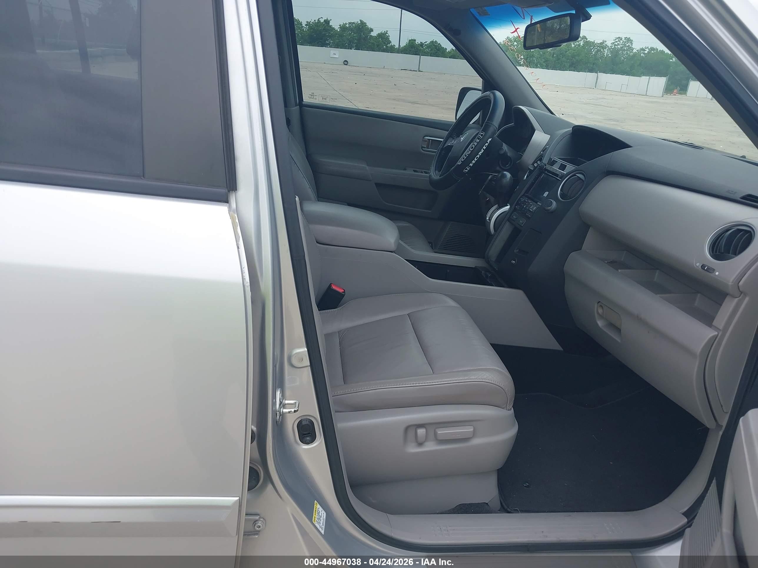 HONDA PILOT image 5