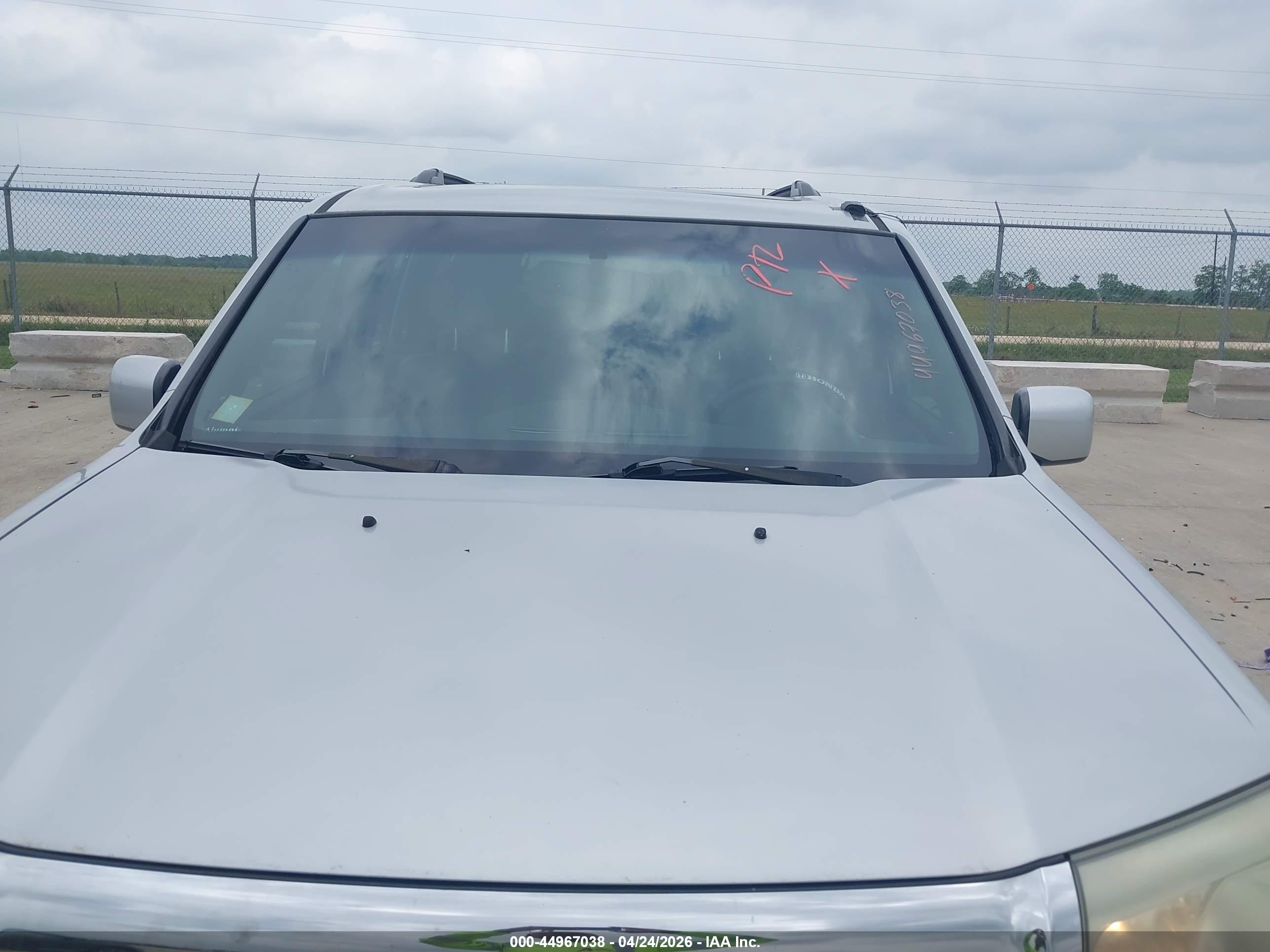 HONDA PILOT image 6