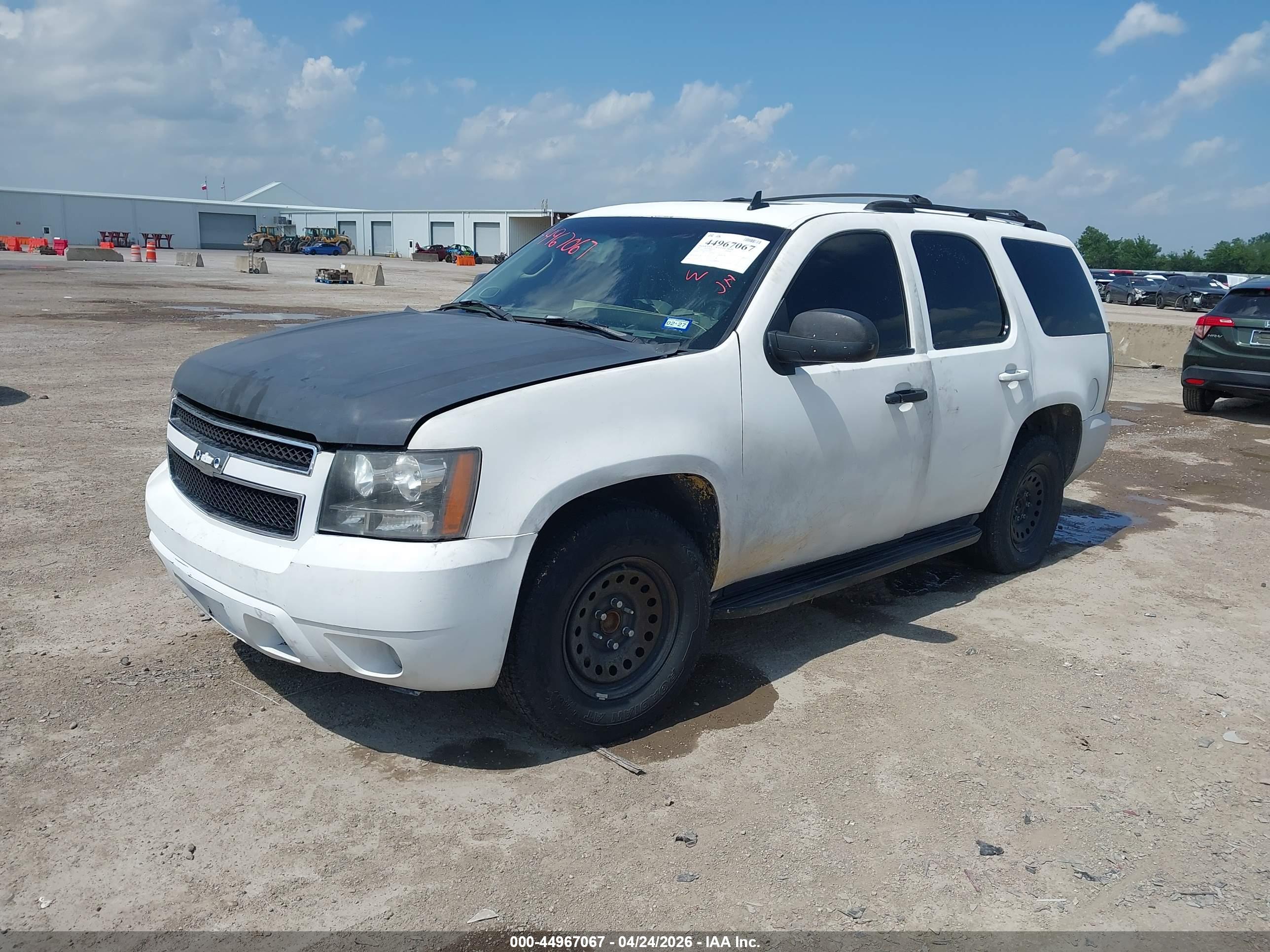 CHEVROLET TAHOE image 2