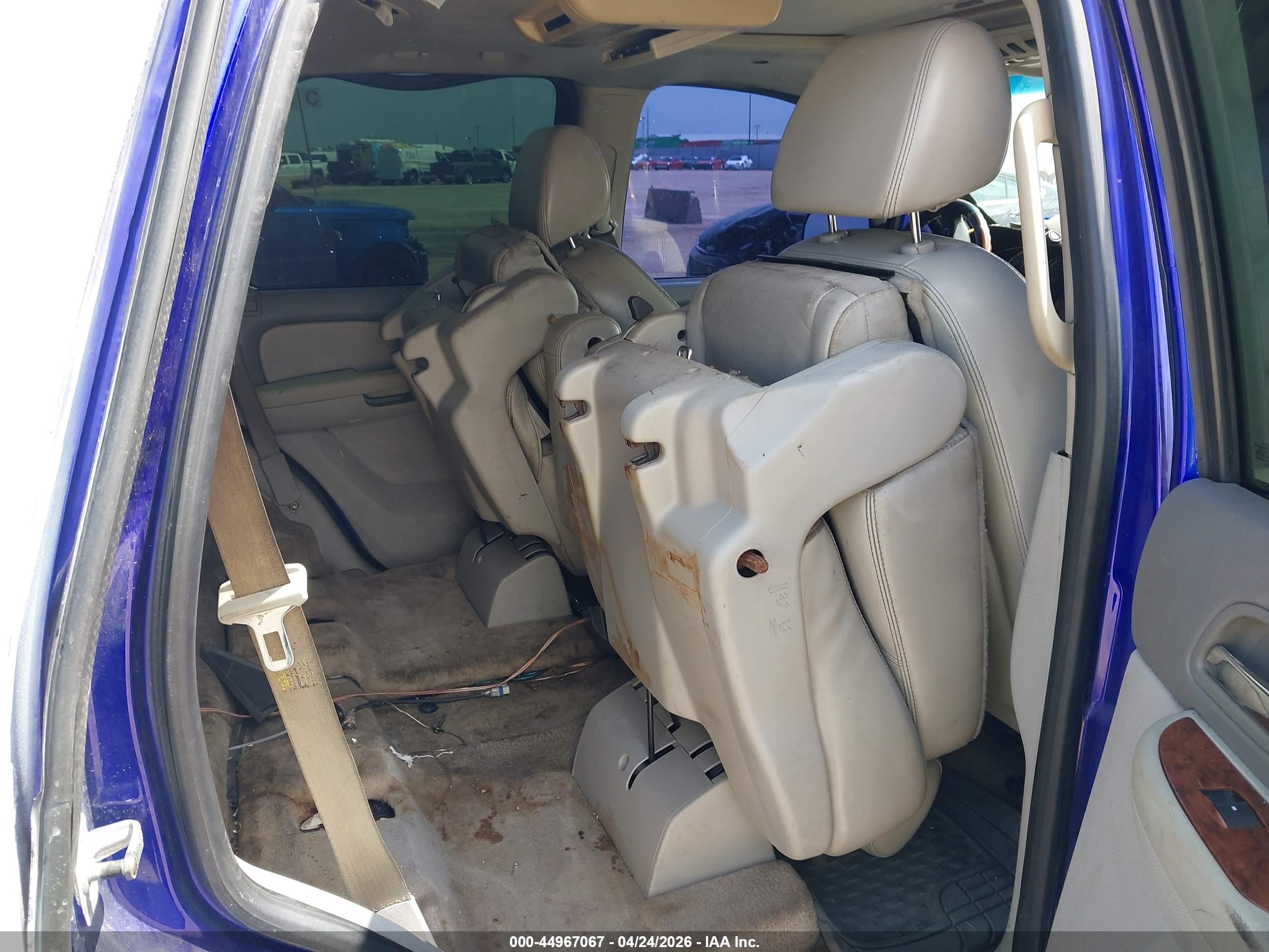 CHEVROLET TAHOE image 8