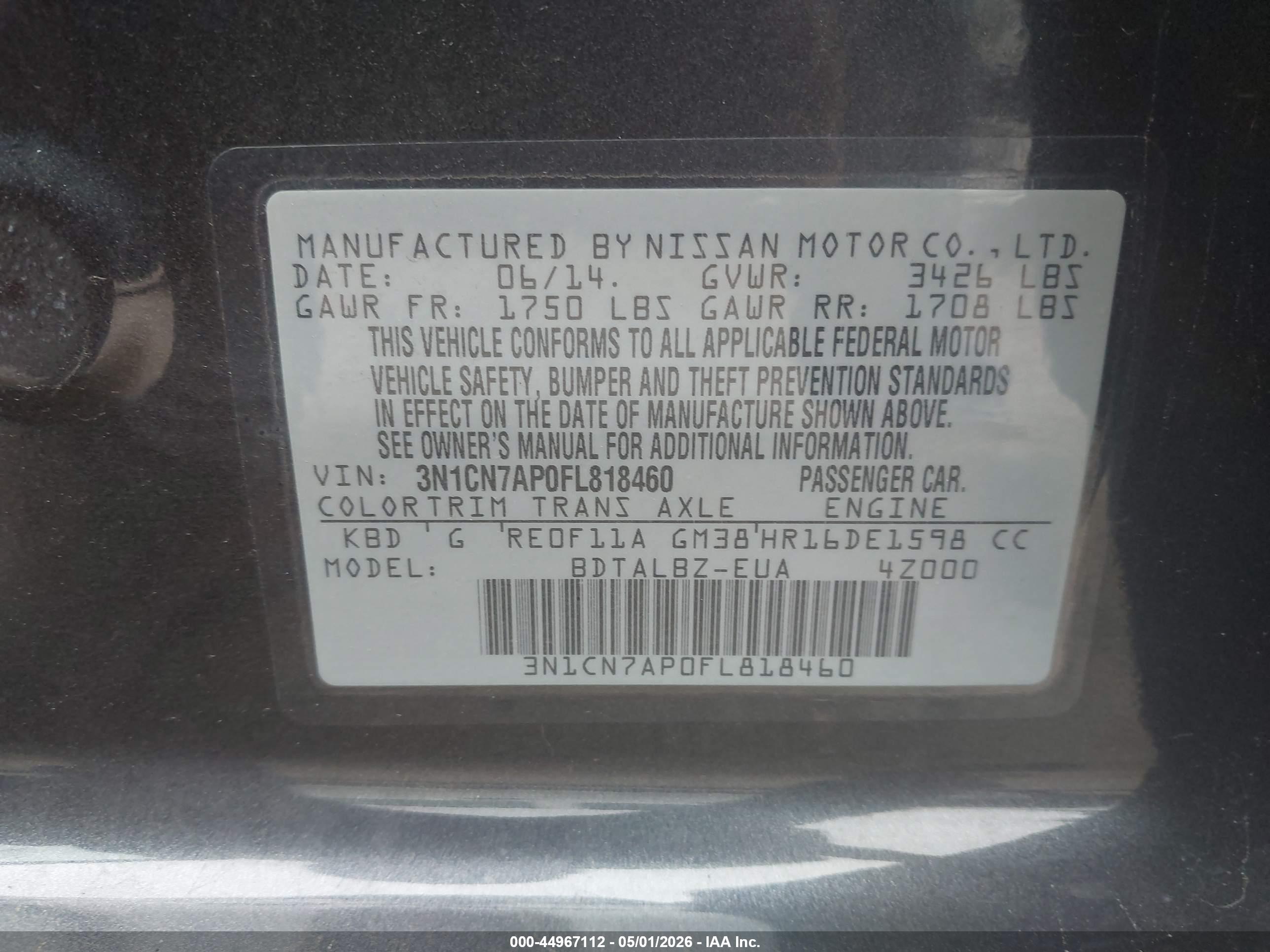 NISSAN VERSA image 9