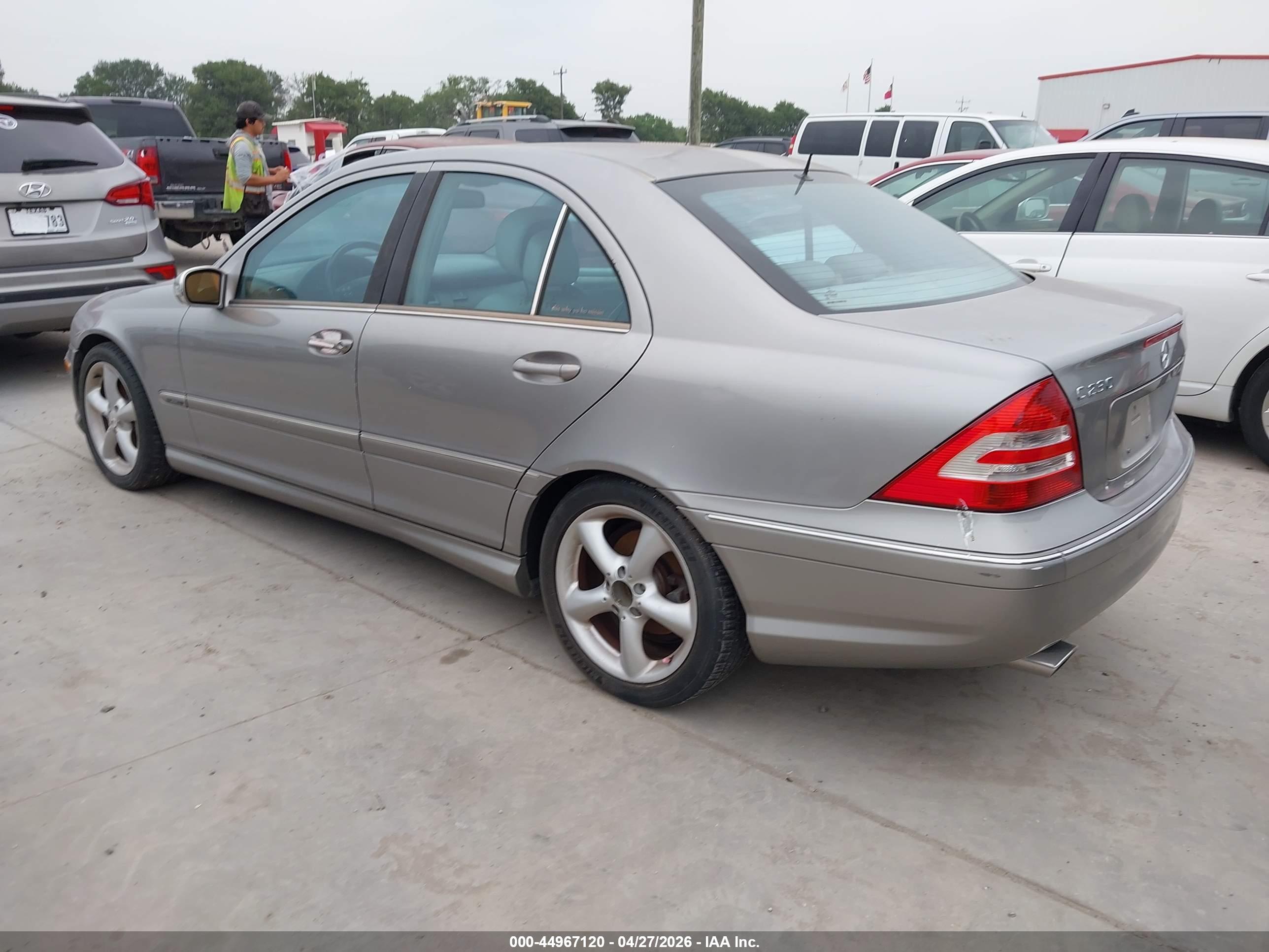 MERCEDES-BENZ C image 3