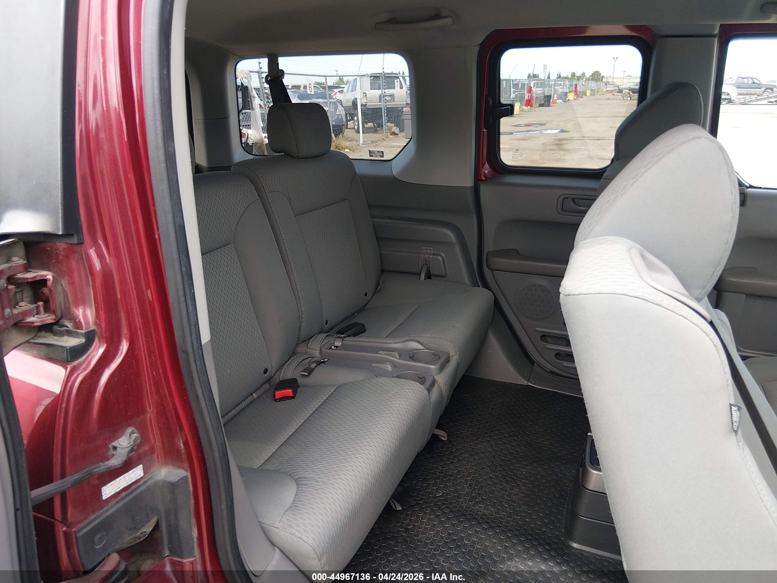 HONDA ELEMENT image 8