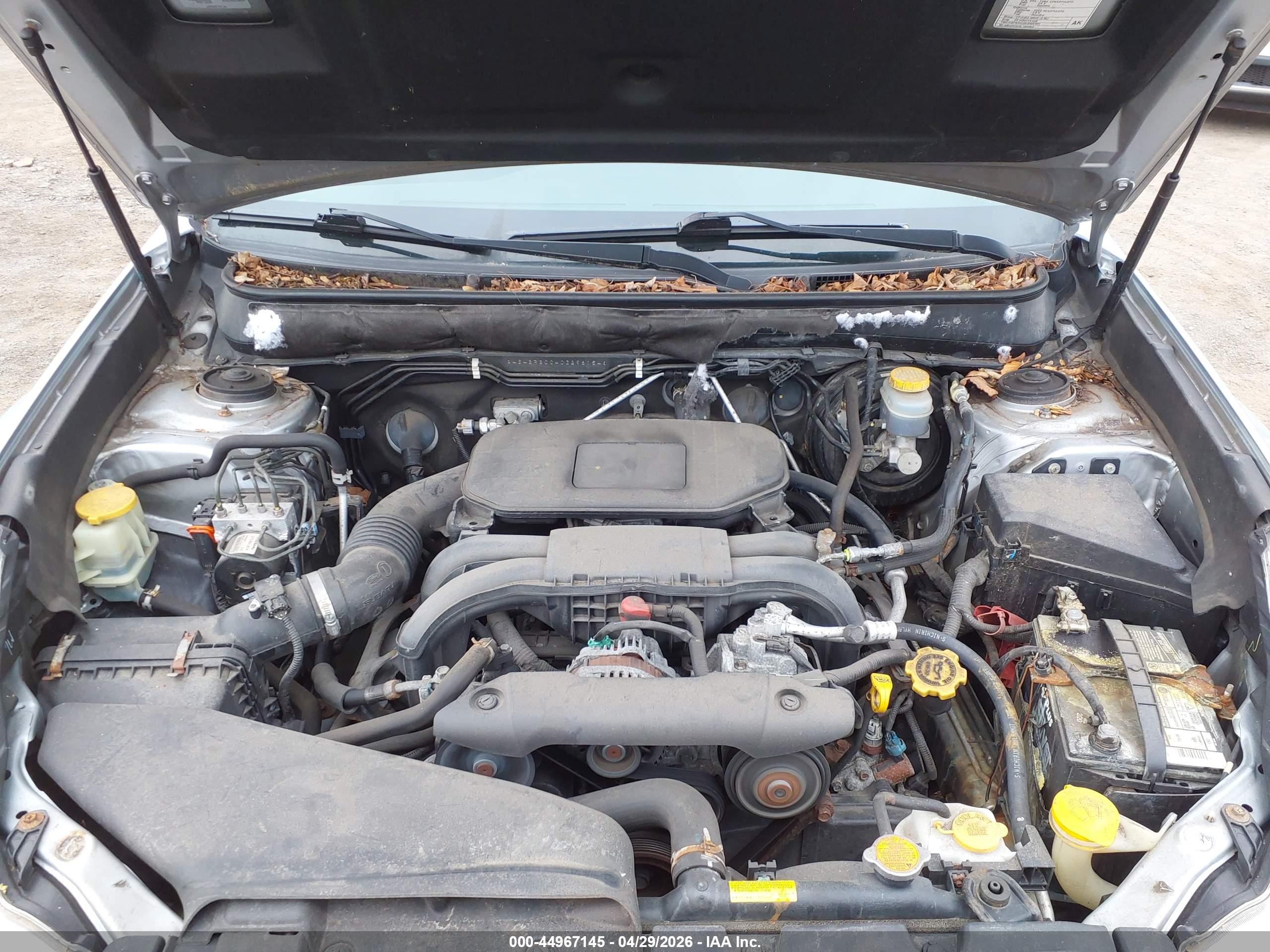 SUBARU OUTBACK image 10
