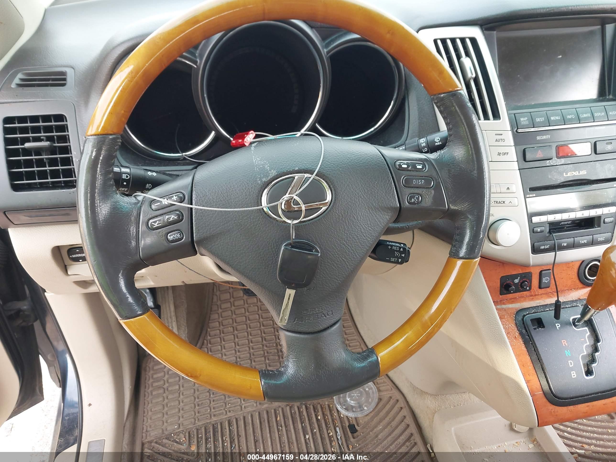 LEXUS RX image 11