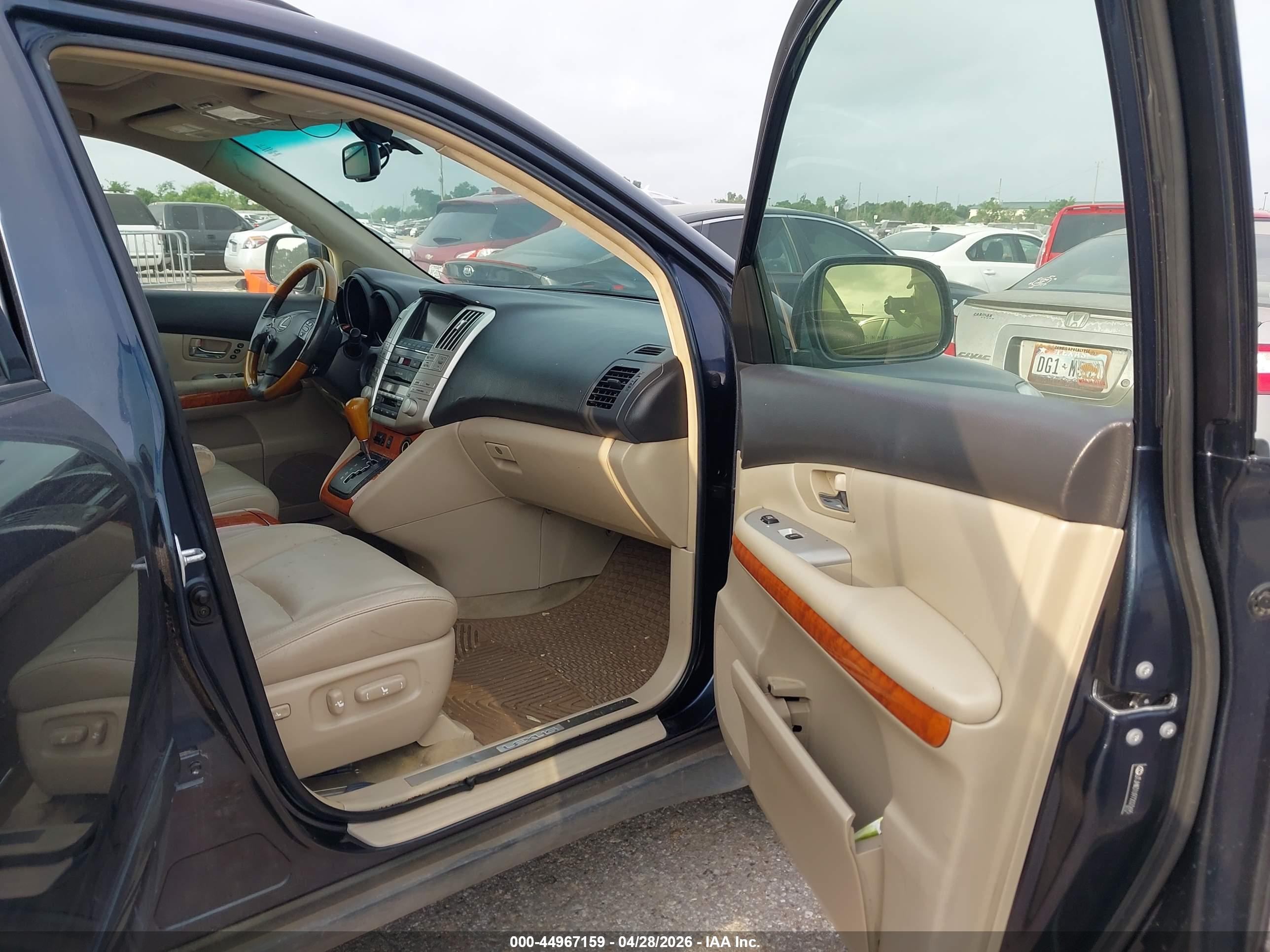 LEXUS RX image 5