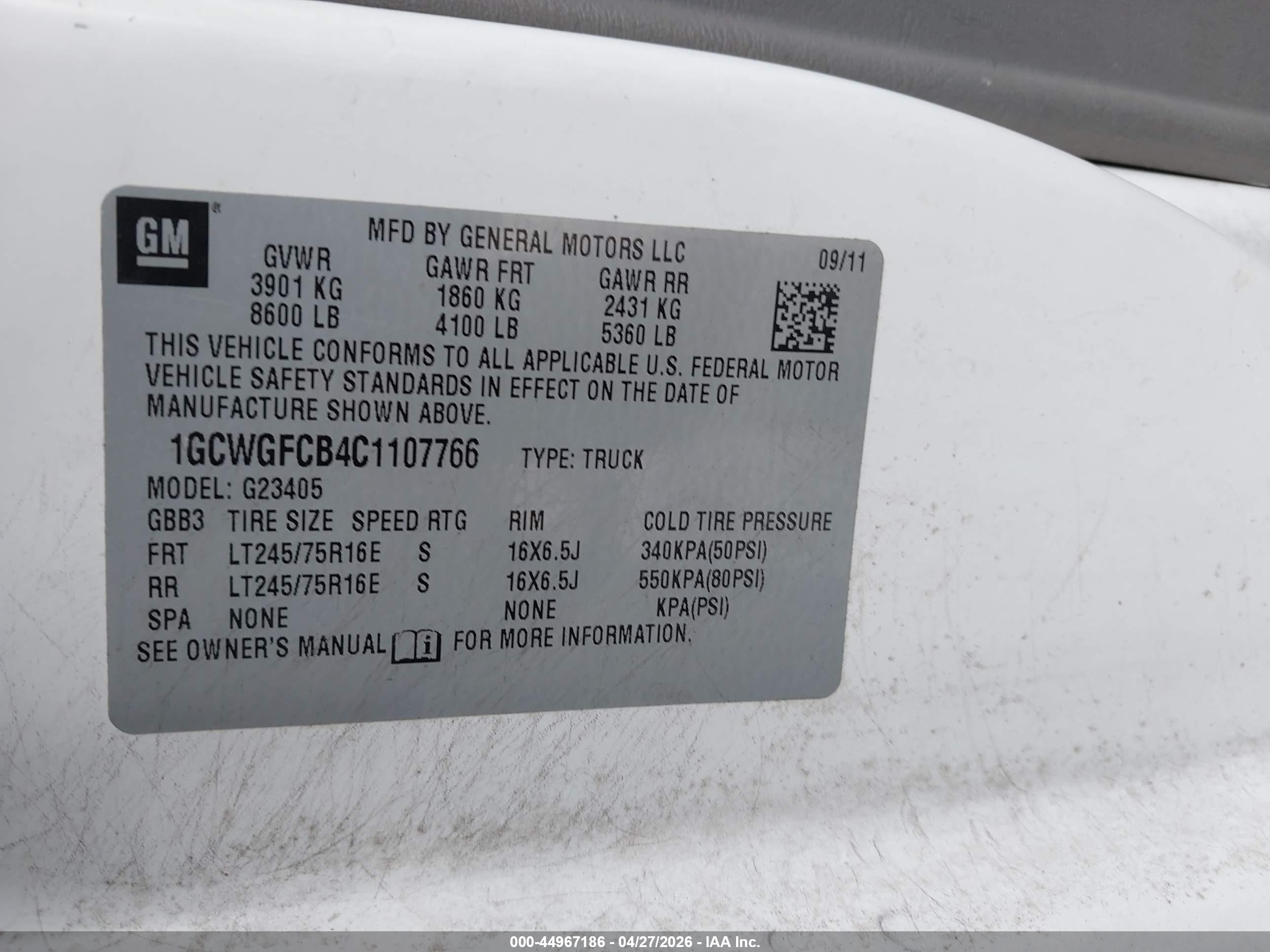 CHEVROLET EXPRESS image 9