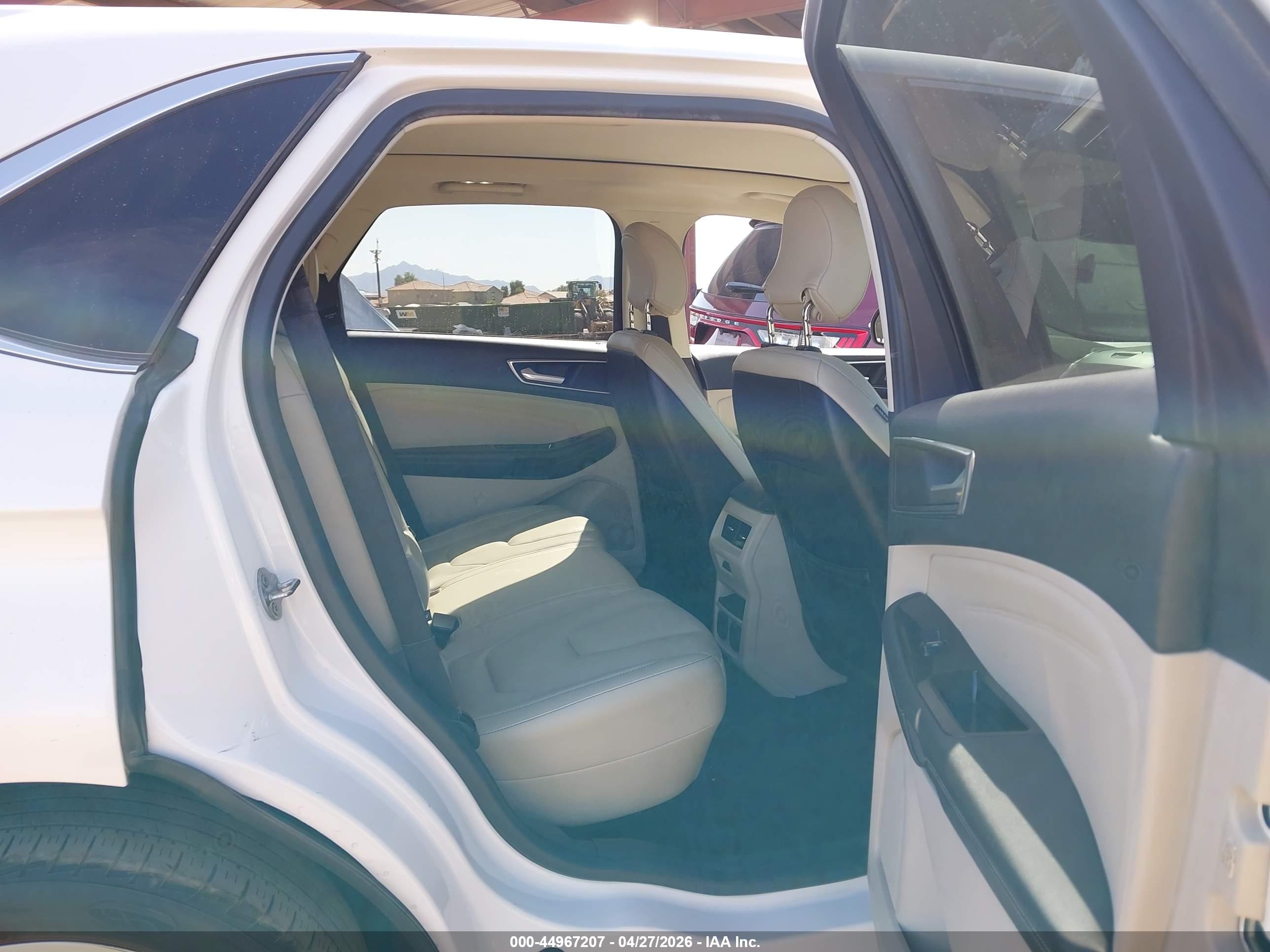 FORD EDGE image 8