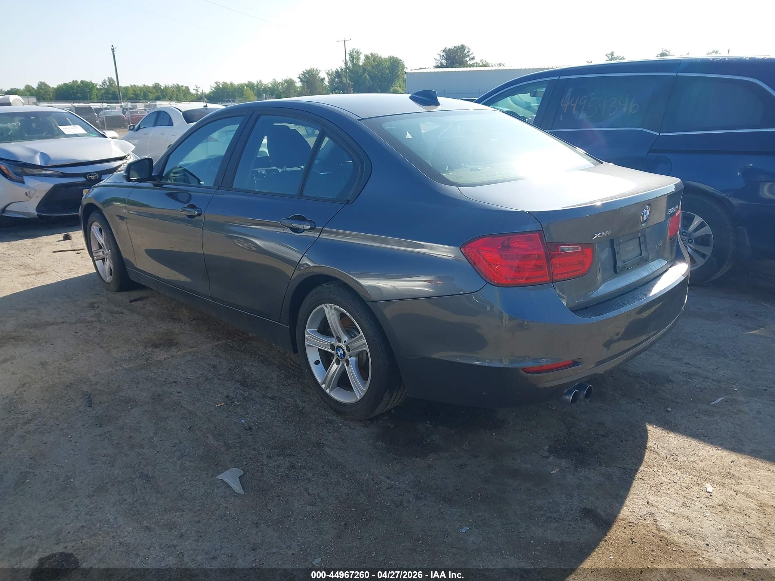 BMW 328I image 3
