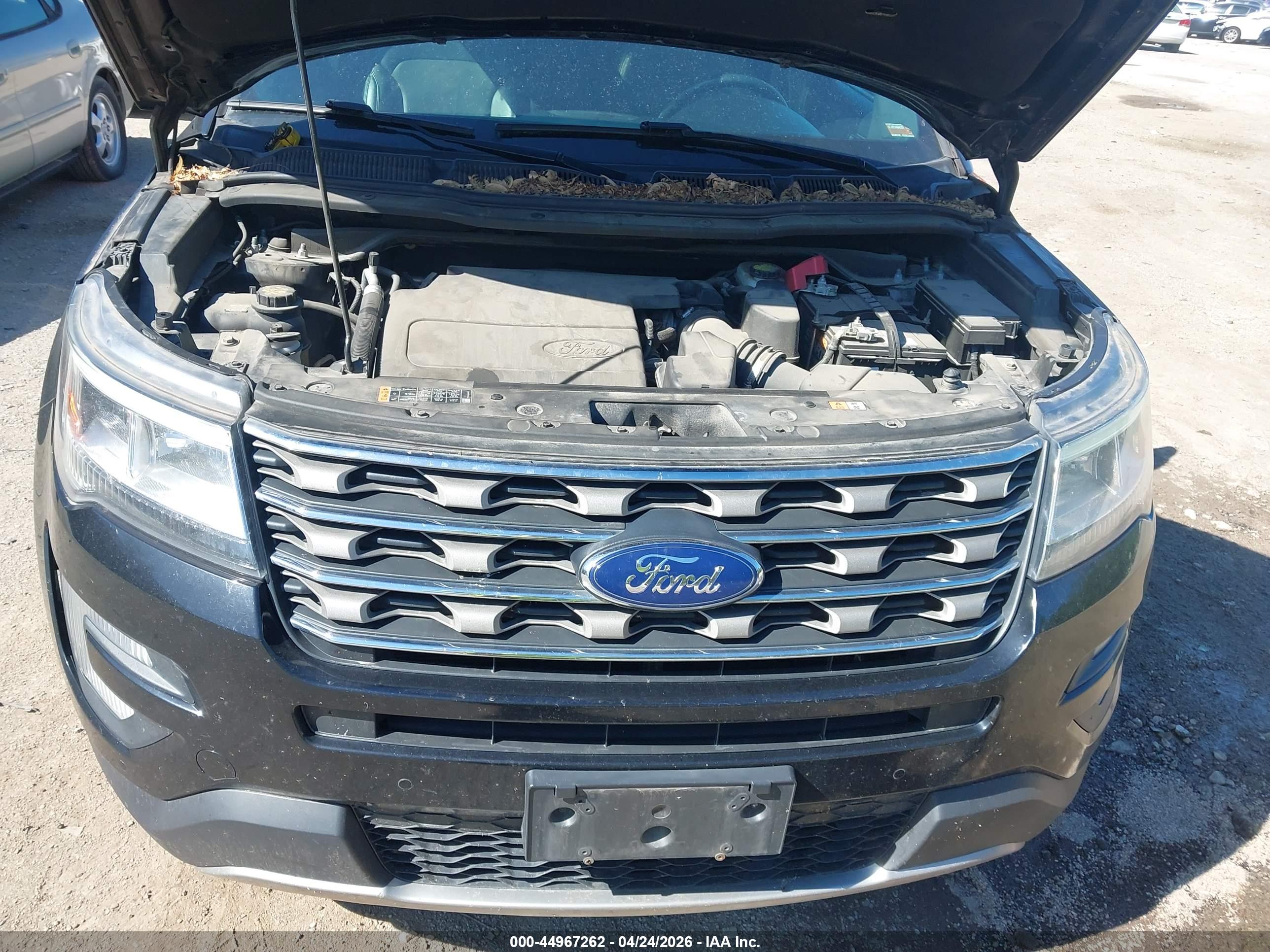 FORD EXPLORER image 10