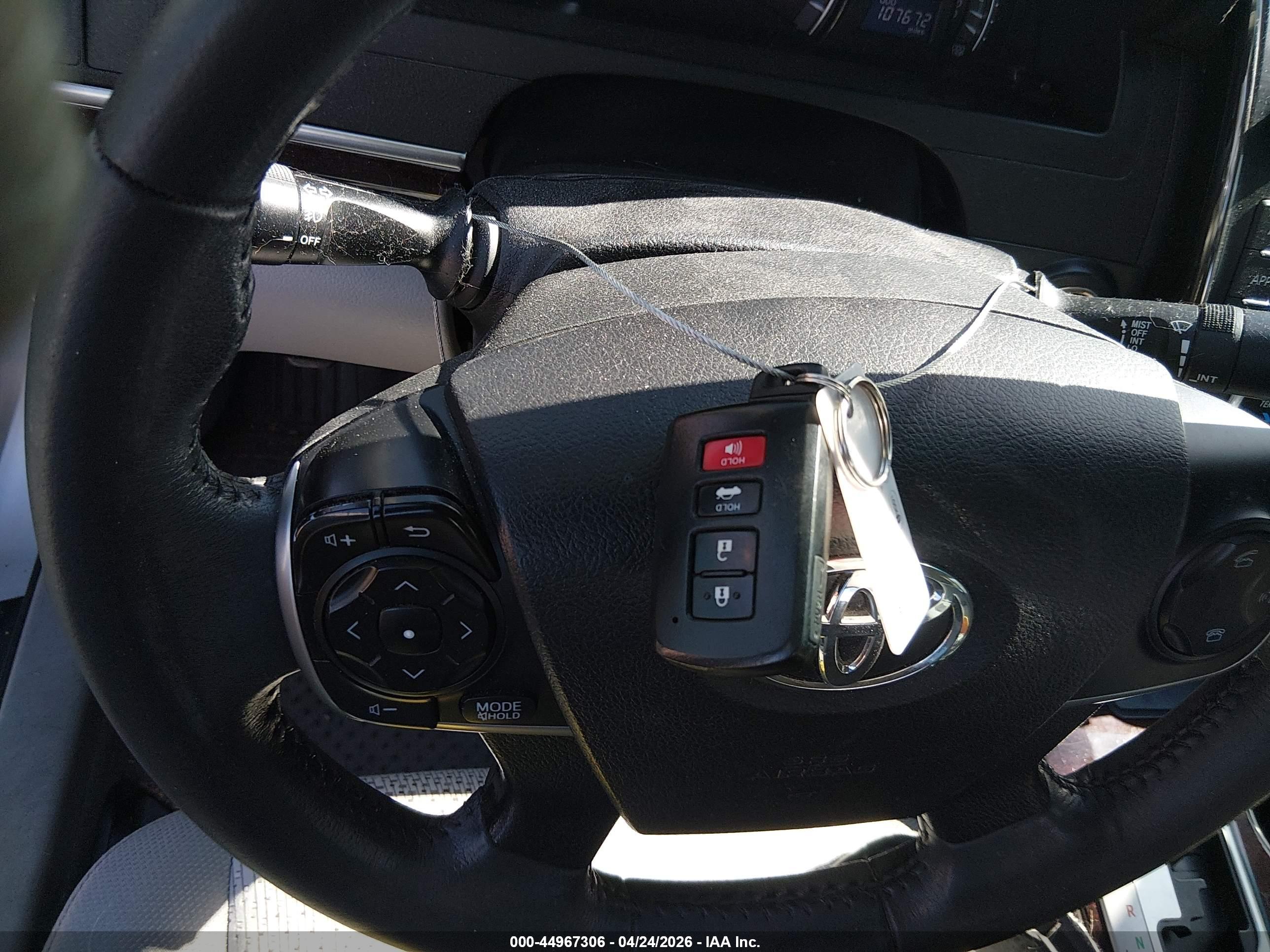 TOYOTA CAMRY image 11