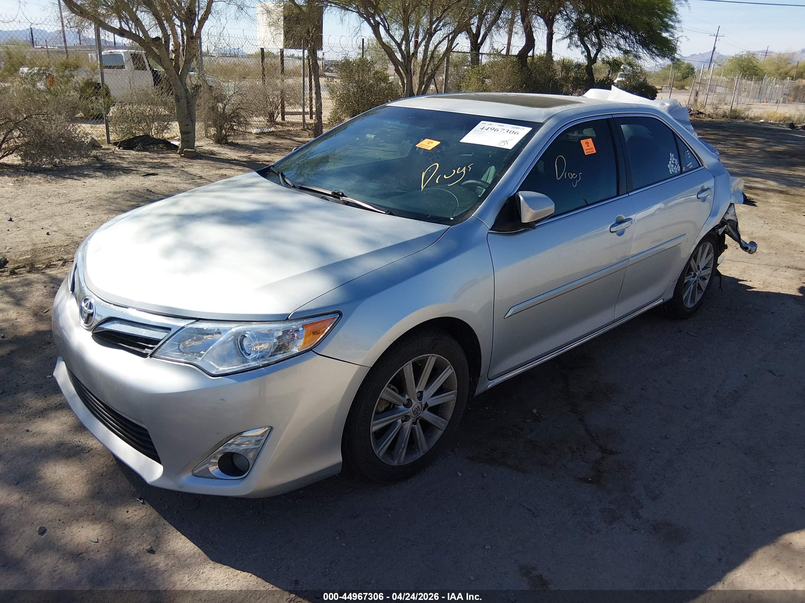 TOYOTA CAMRY image 2