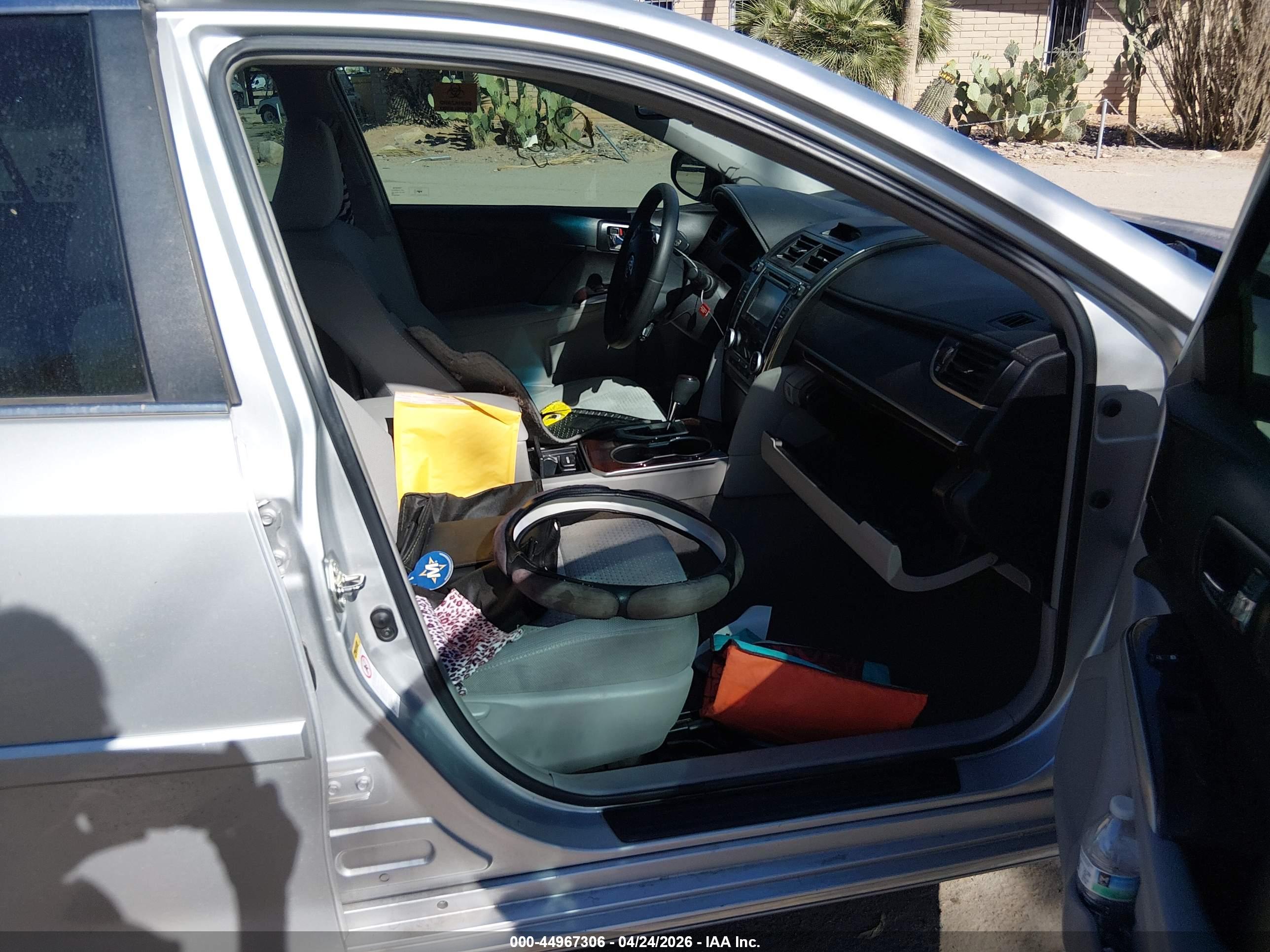 TOYOTA CAMRY image 5