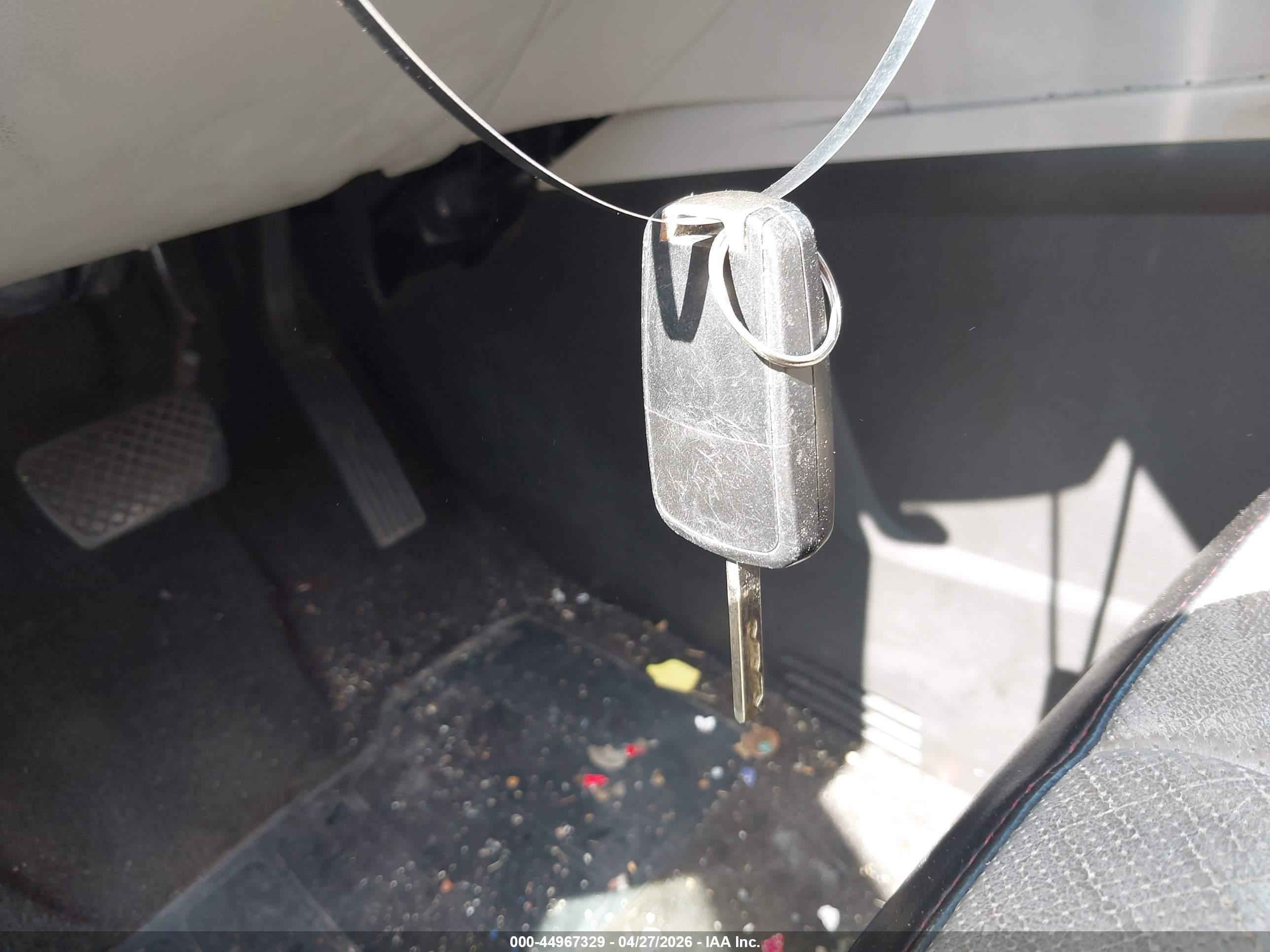 GMC TERRAIN image 11