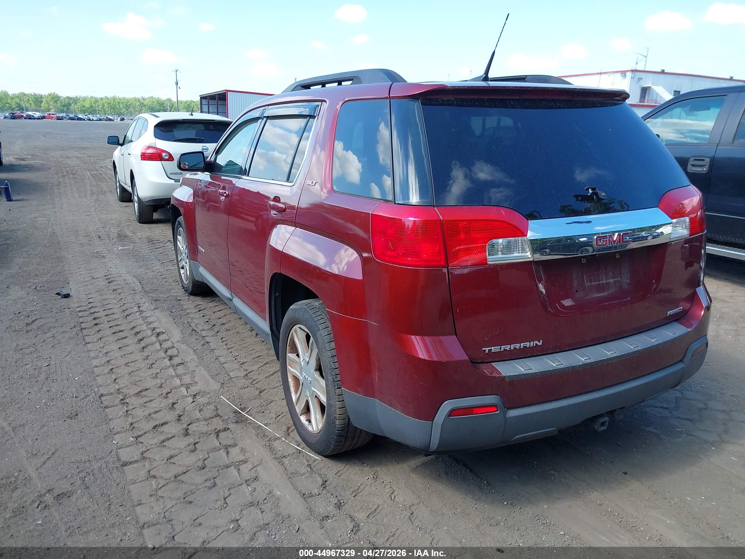 GMC TERRAIN image 3