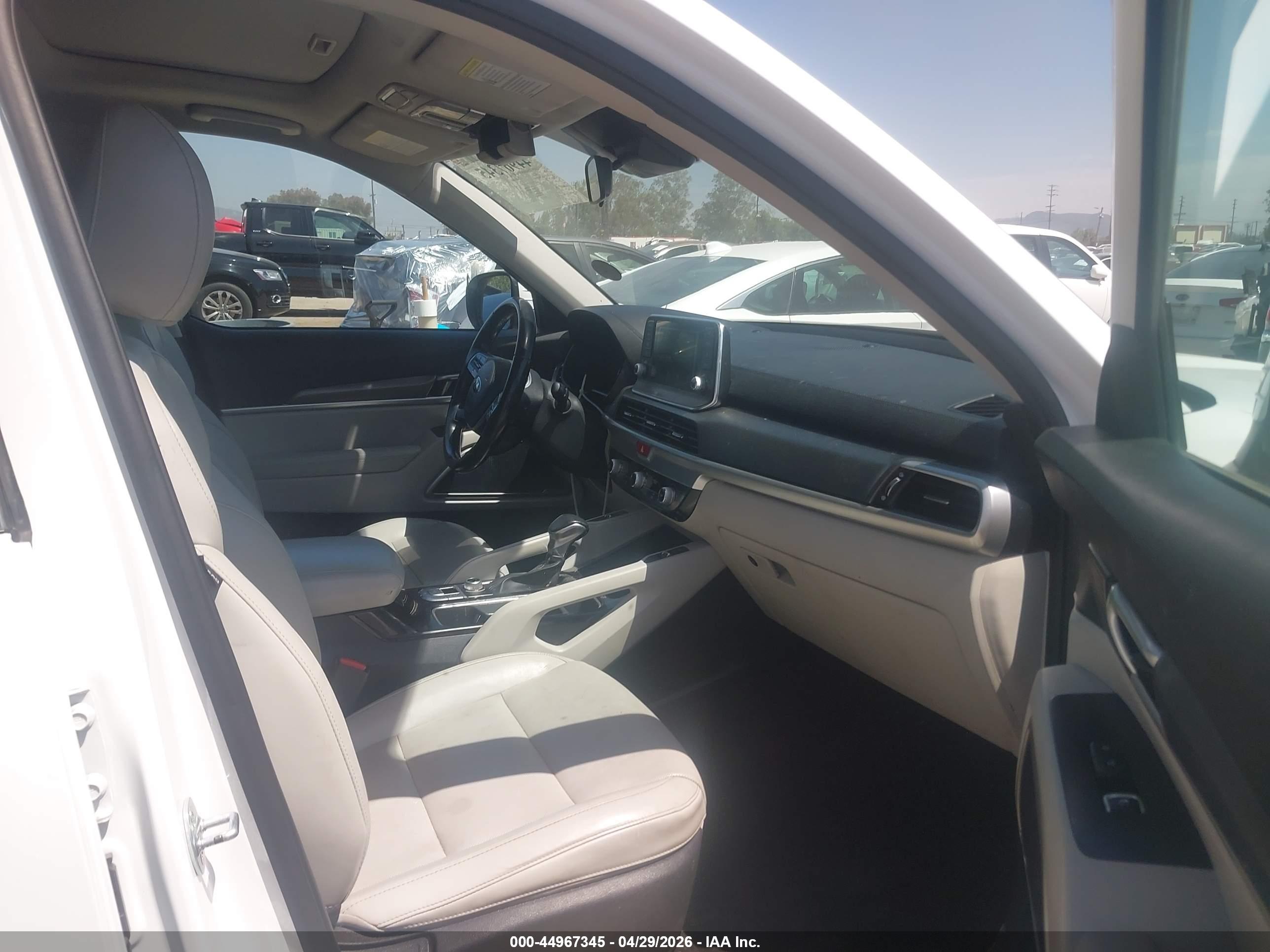 KIA TELLURIDE image 5