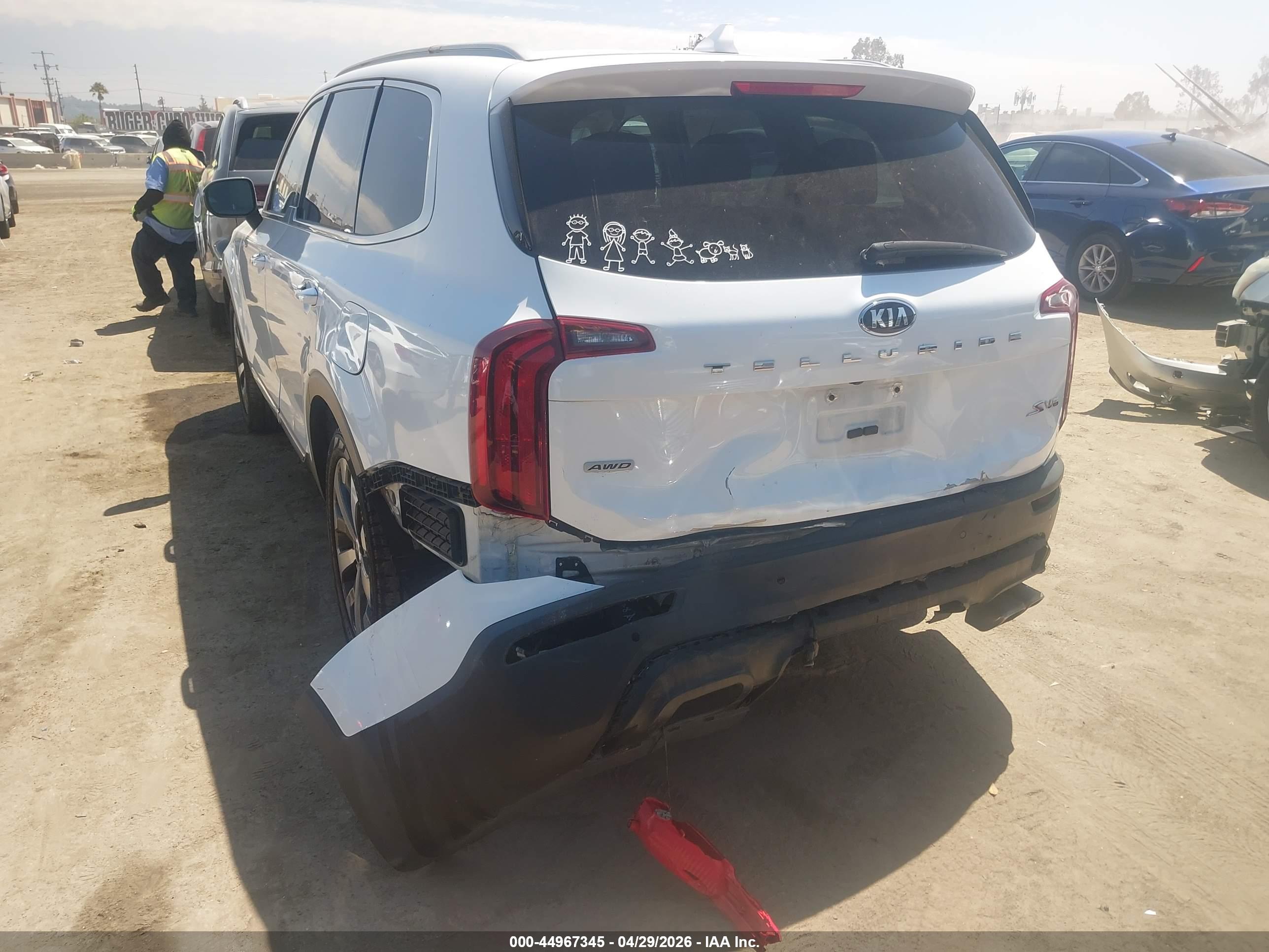 KIA TELLURIDE image 6
