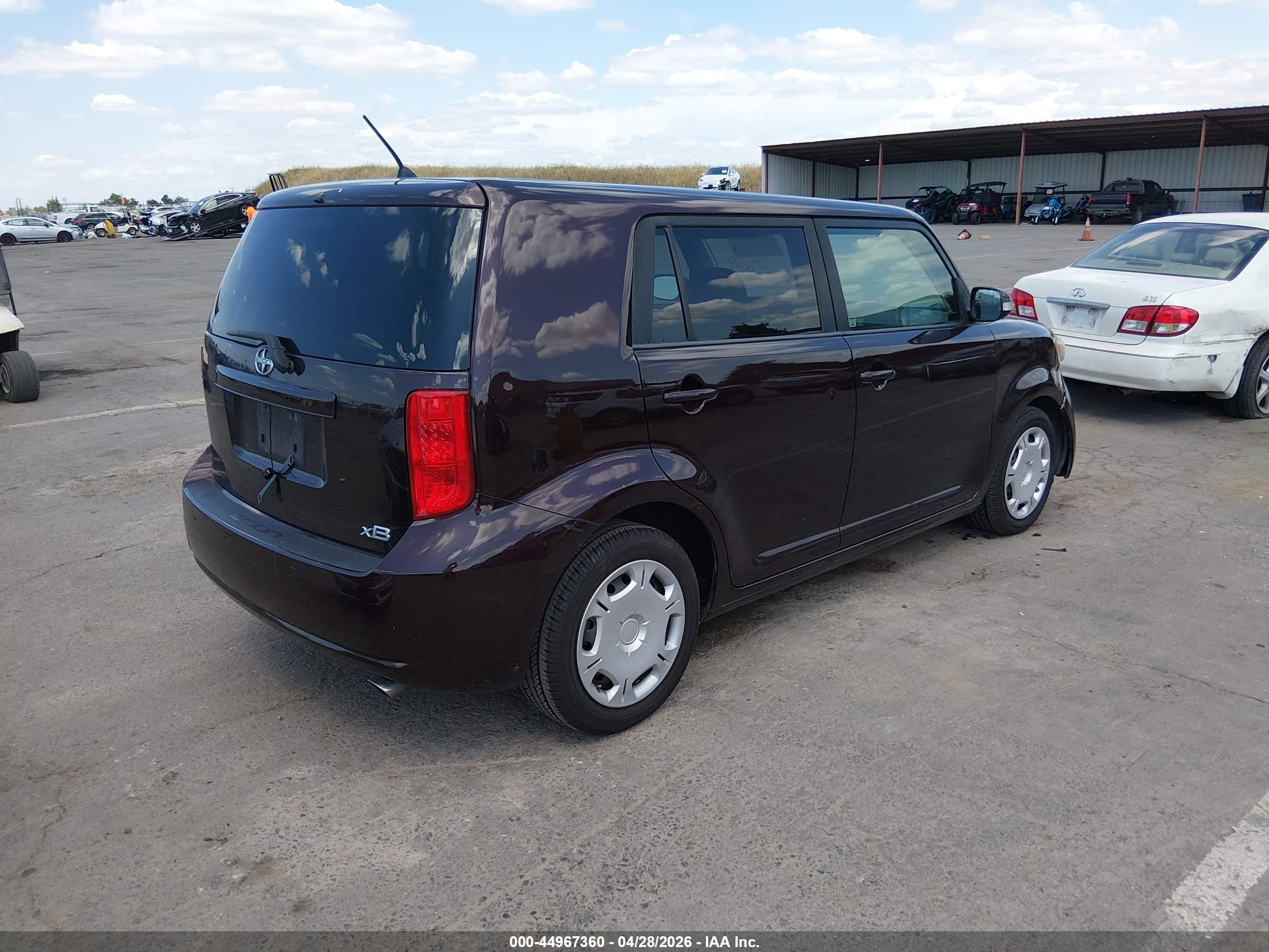 SCION XB image 4