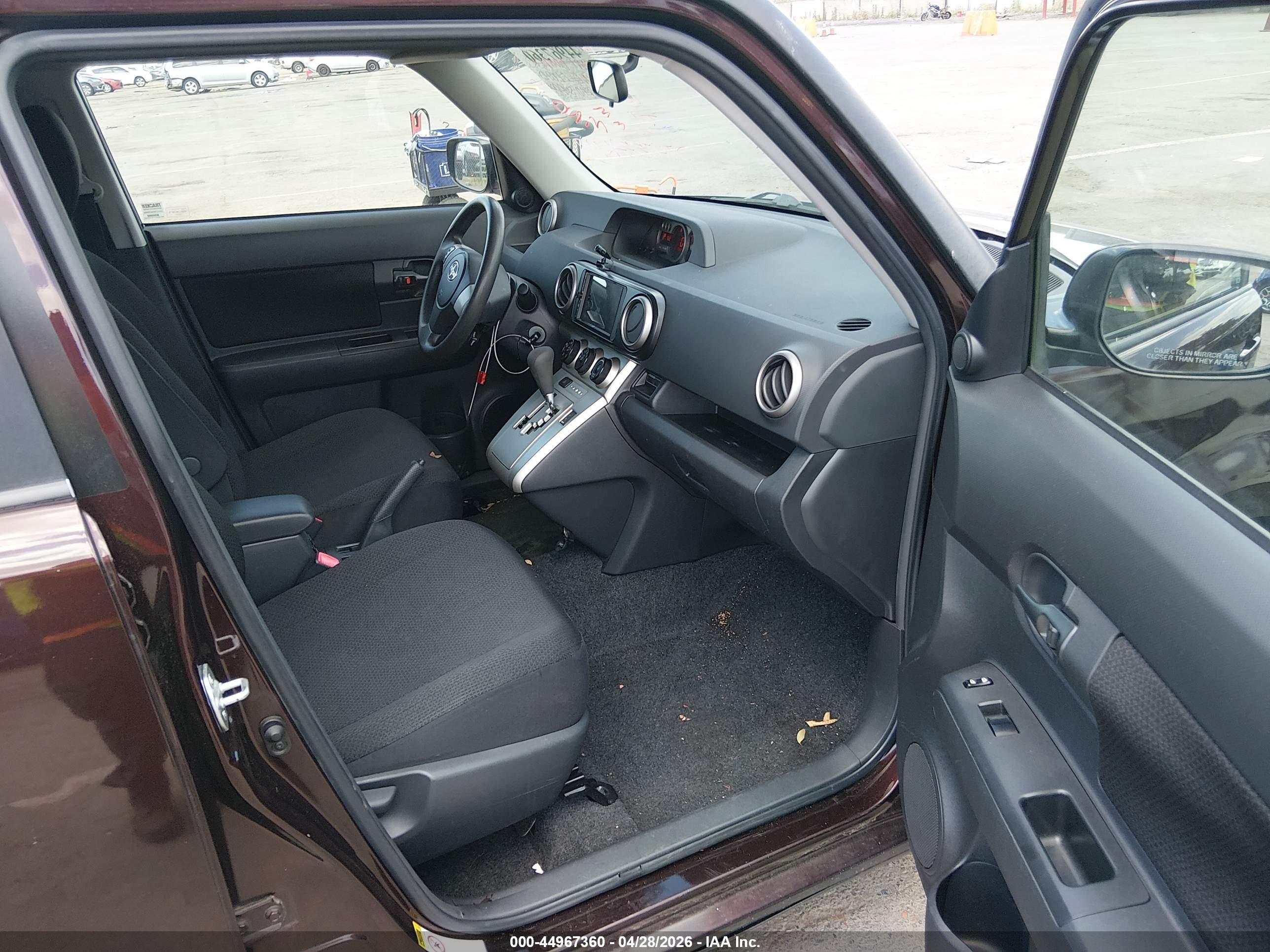 SCION XB image 5