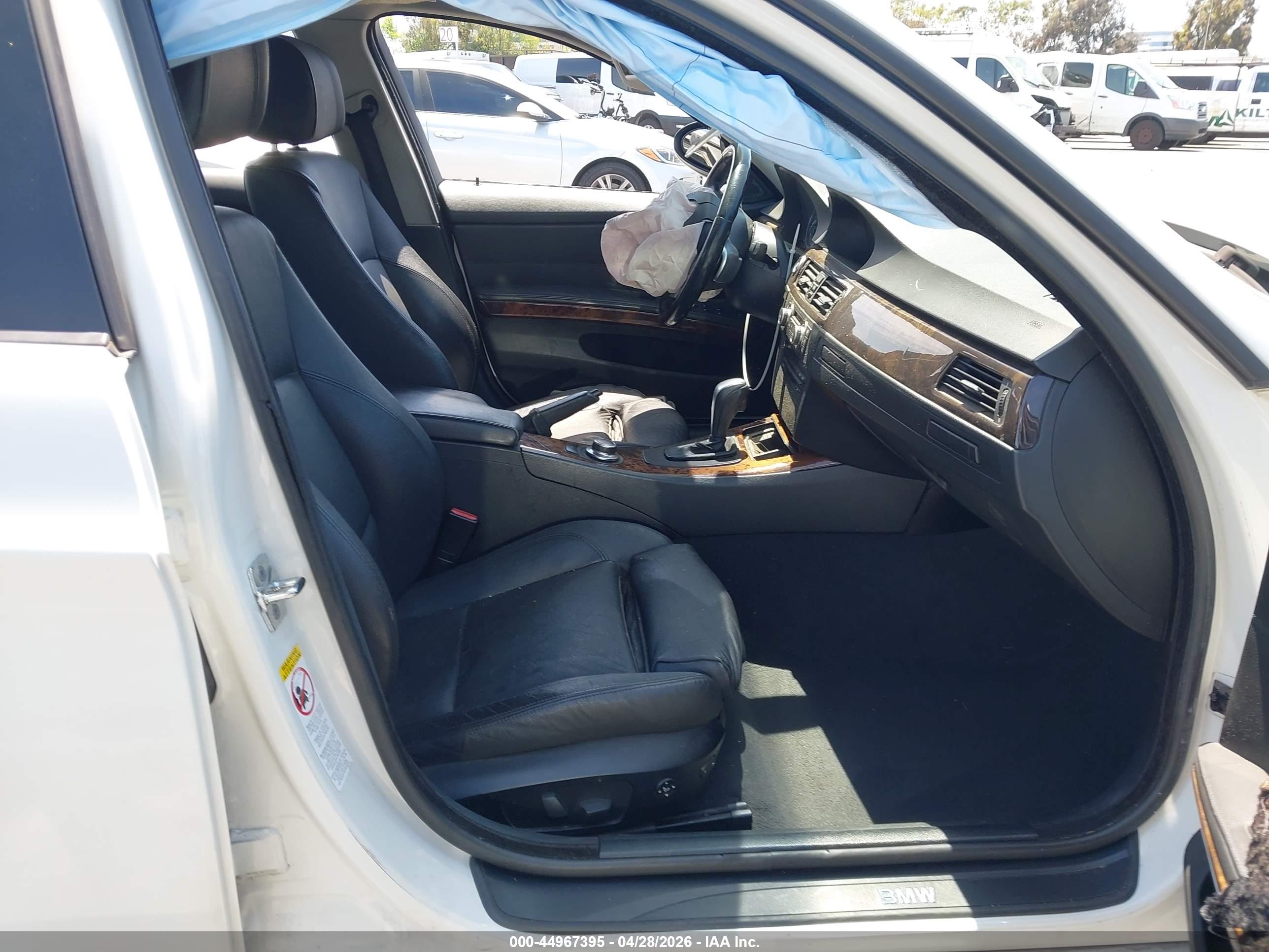 BMW 328I image 5