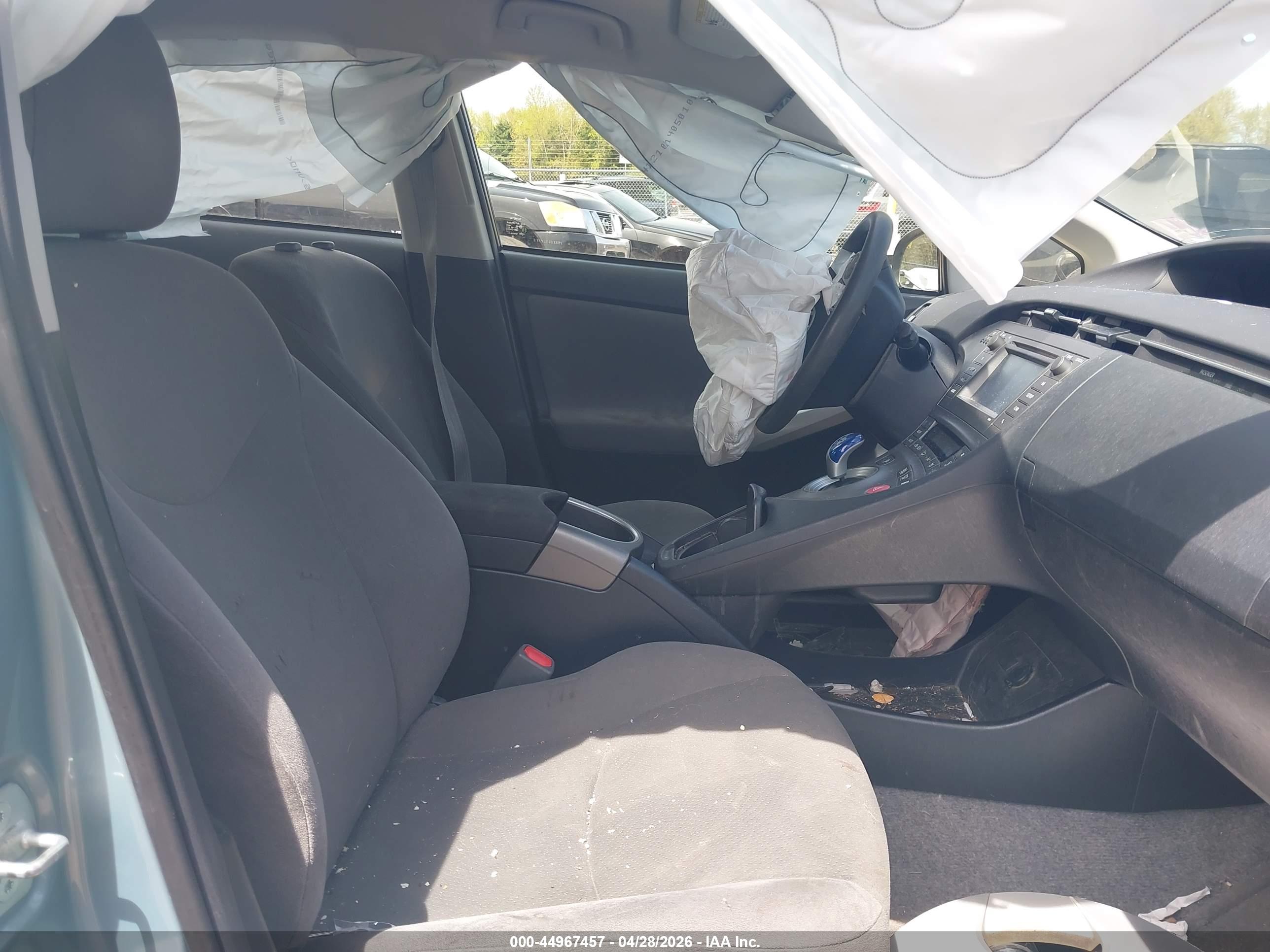 TOYOTA PRIUS image 5