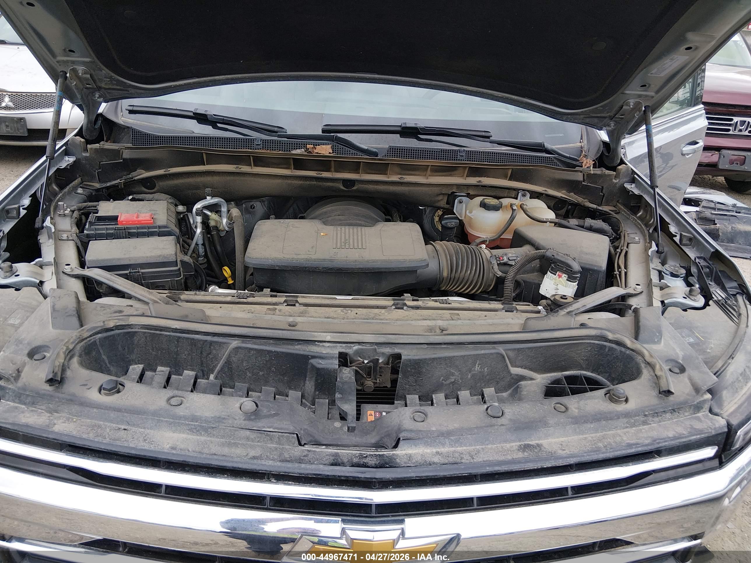 CHEVROLET SUBURBAN image 10