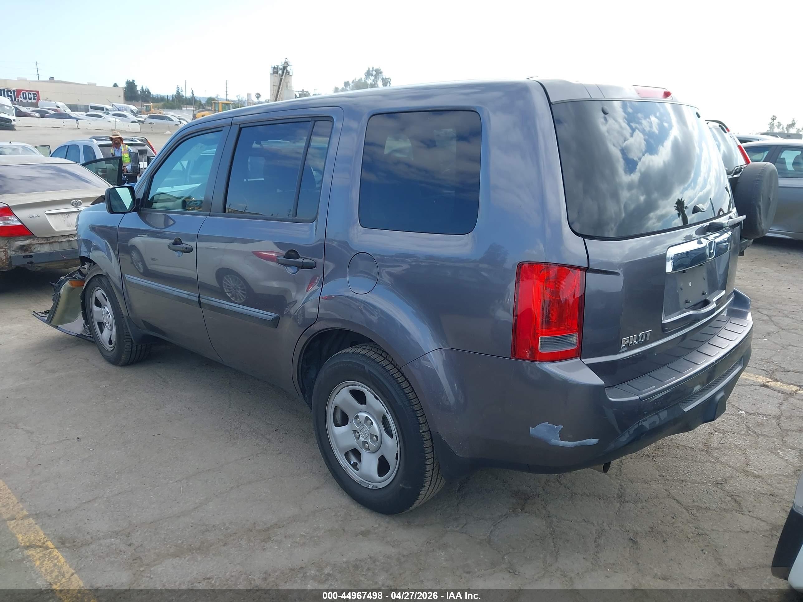 HONDA PILOT image 3