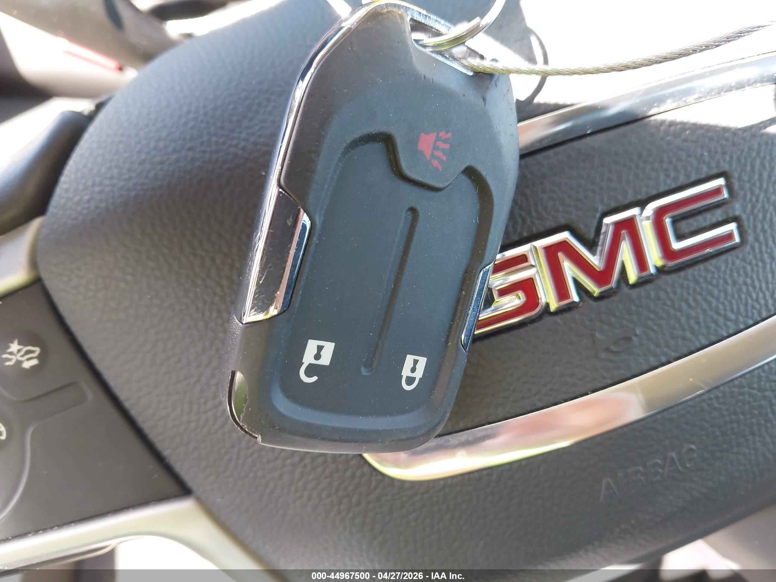 GMC TERRAIN image 11