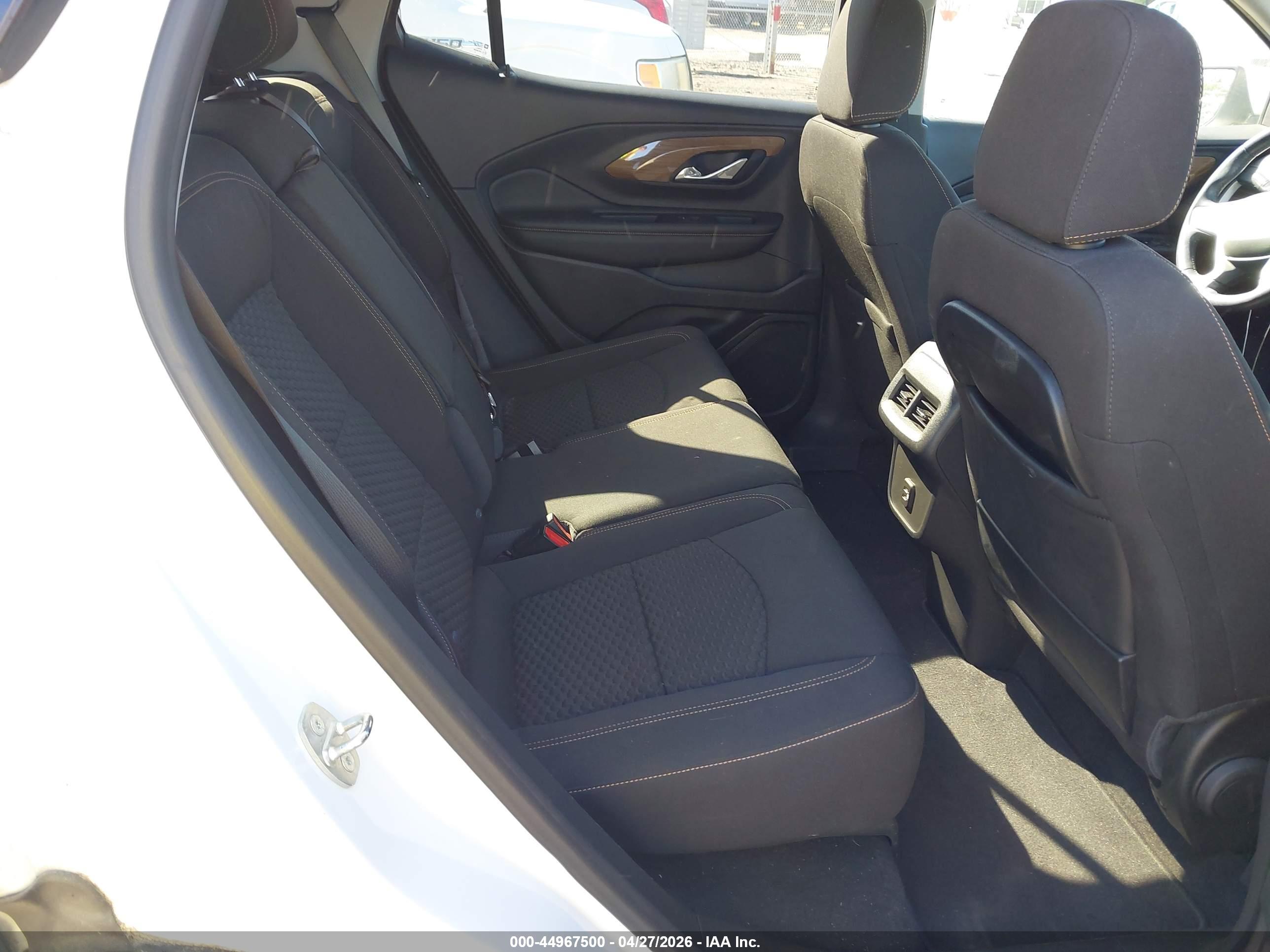 GMC TERRAIN image 8