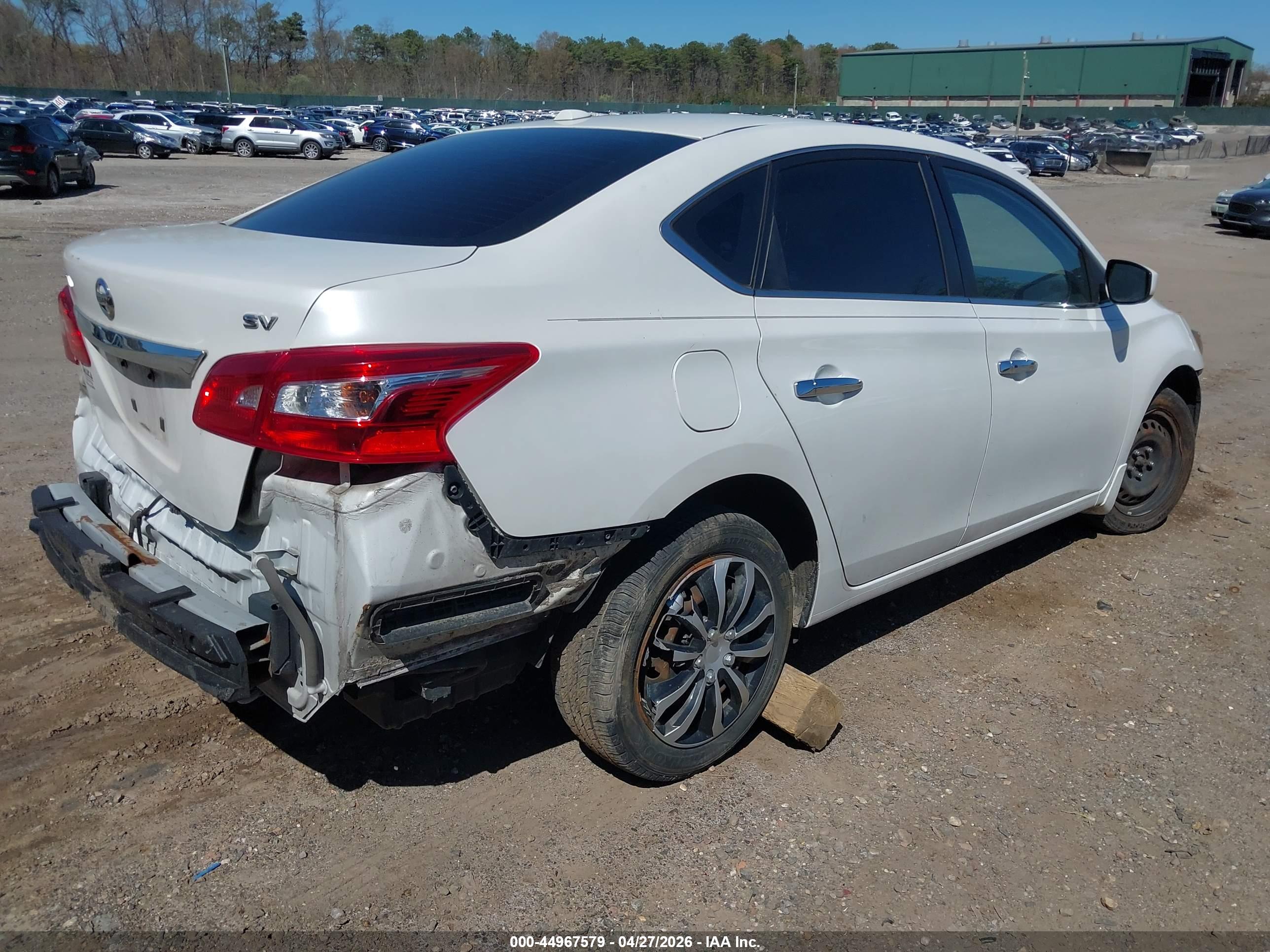NISSAN SENTRA image 4