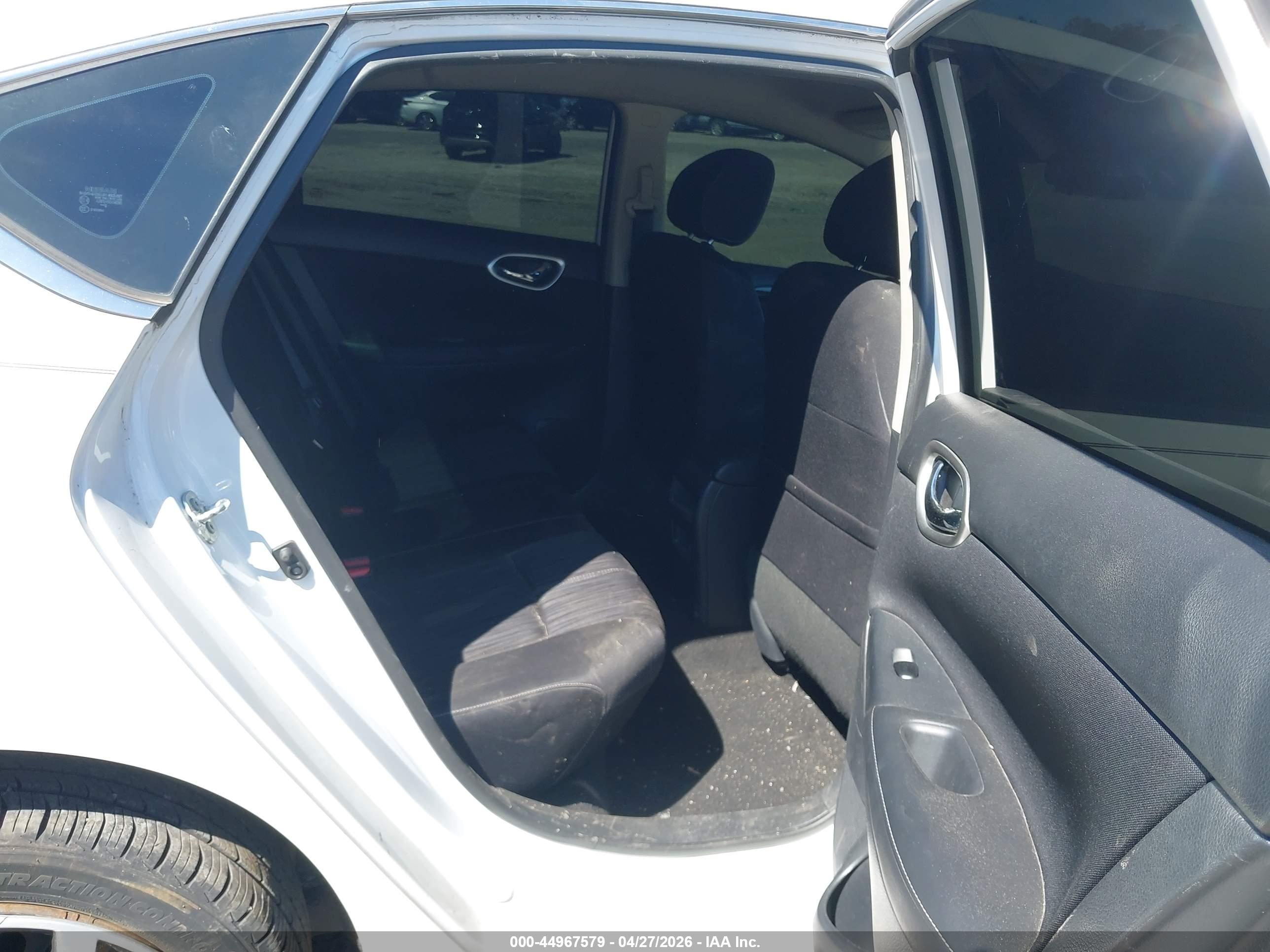NISSAN SENTRA image 8