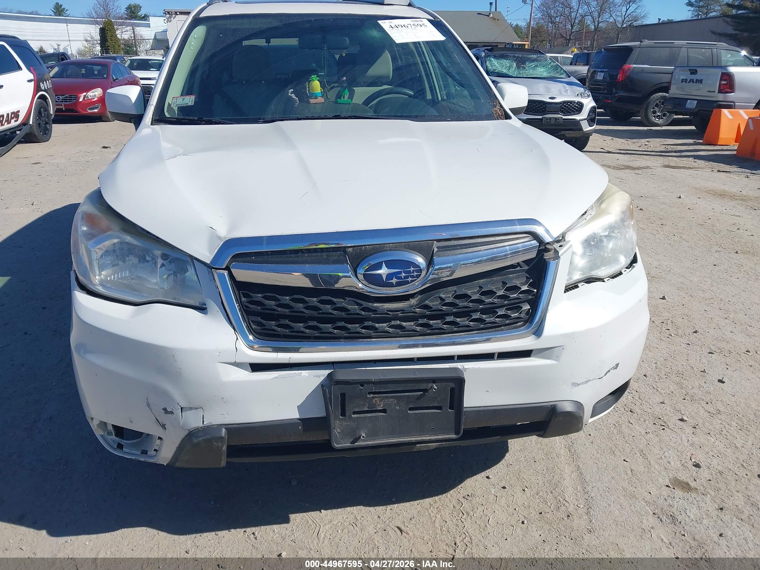 SUBARU FORESTER image 6