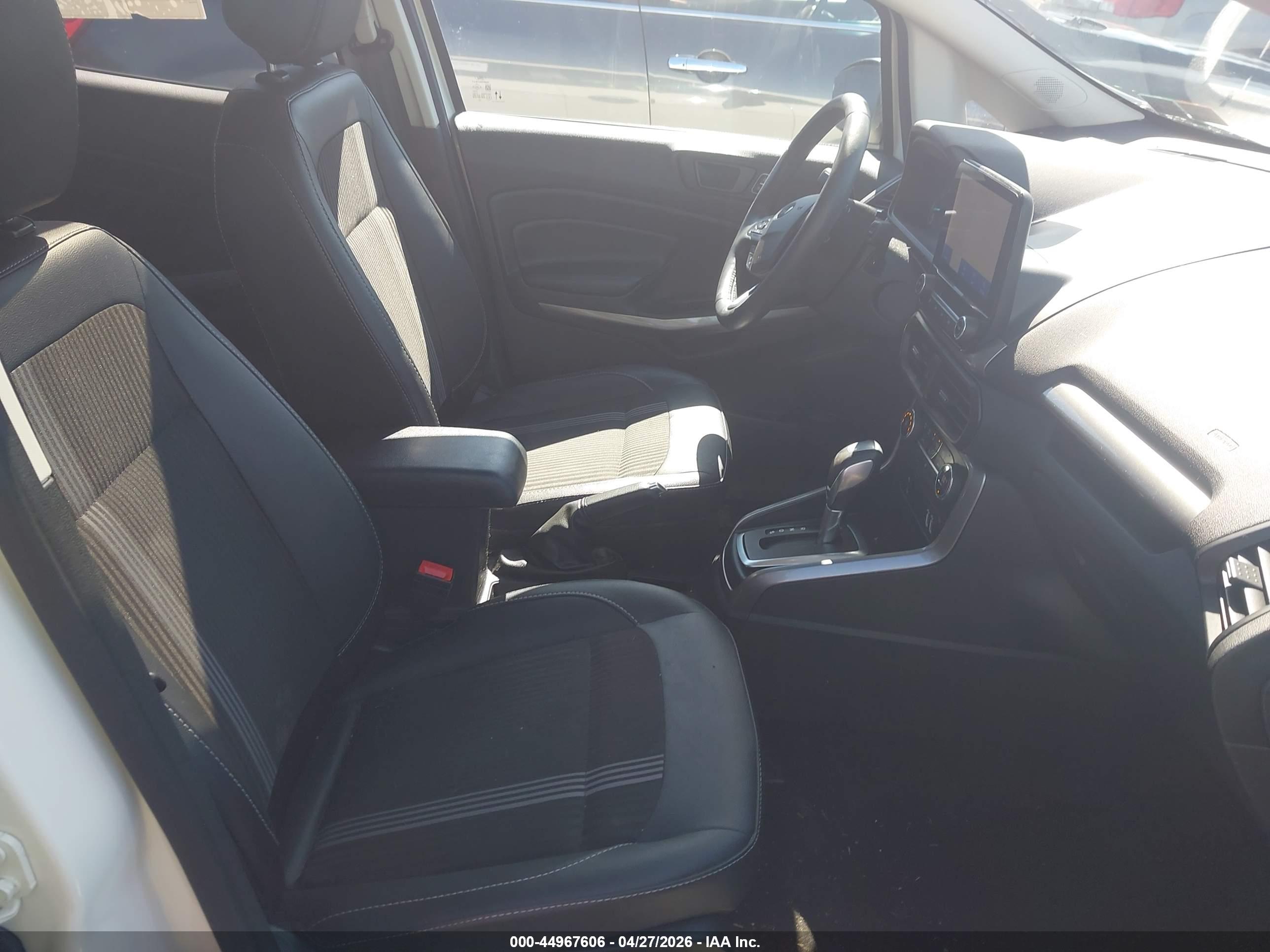 FORD ECOSPORT image 5