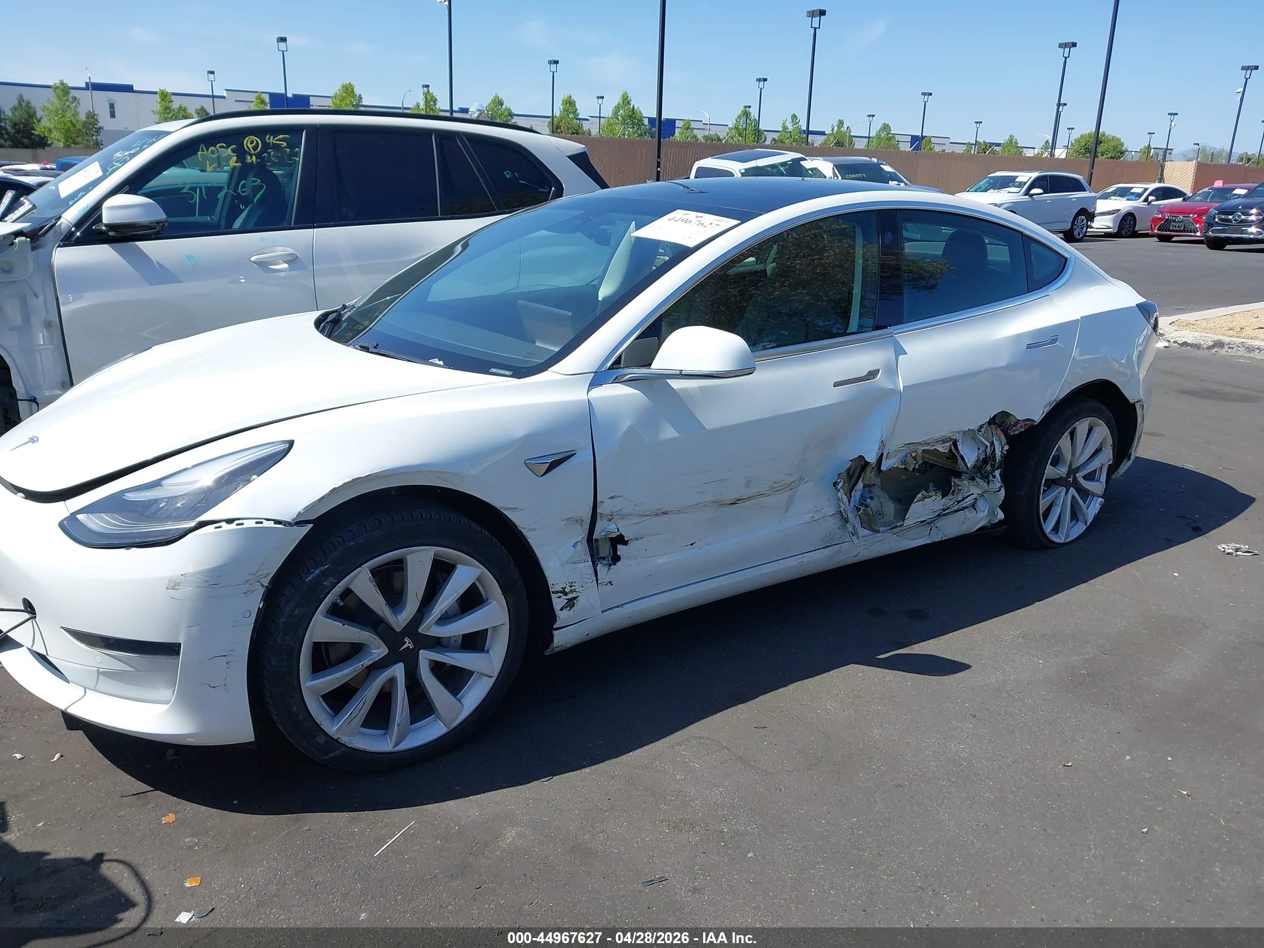 TESLA MODEL image 6