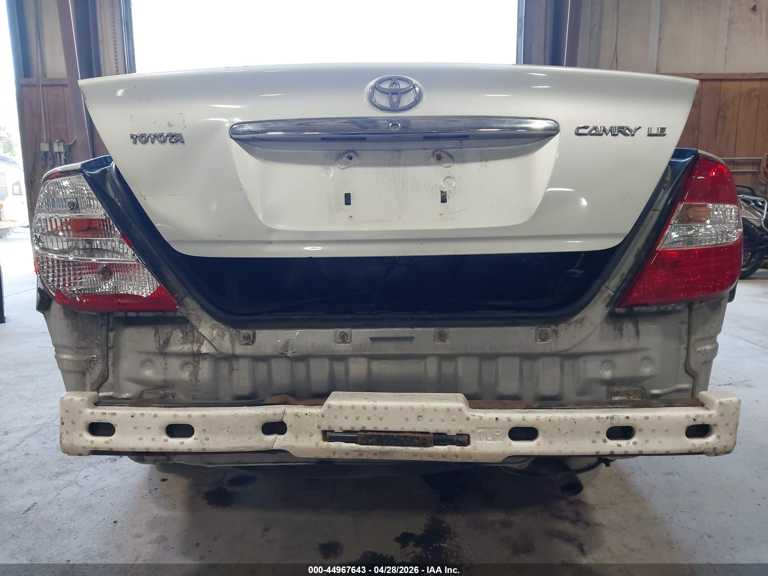 TOYOTA CAMRY image 6