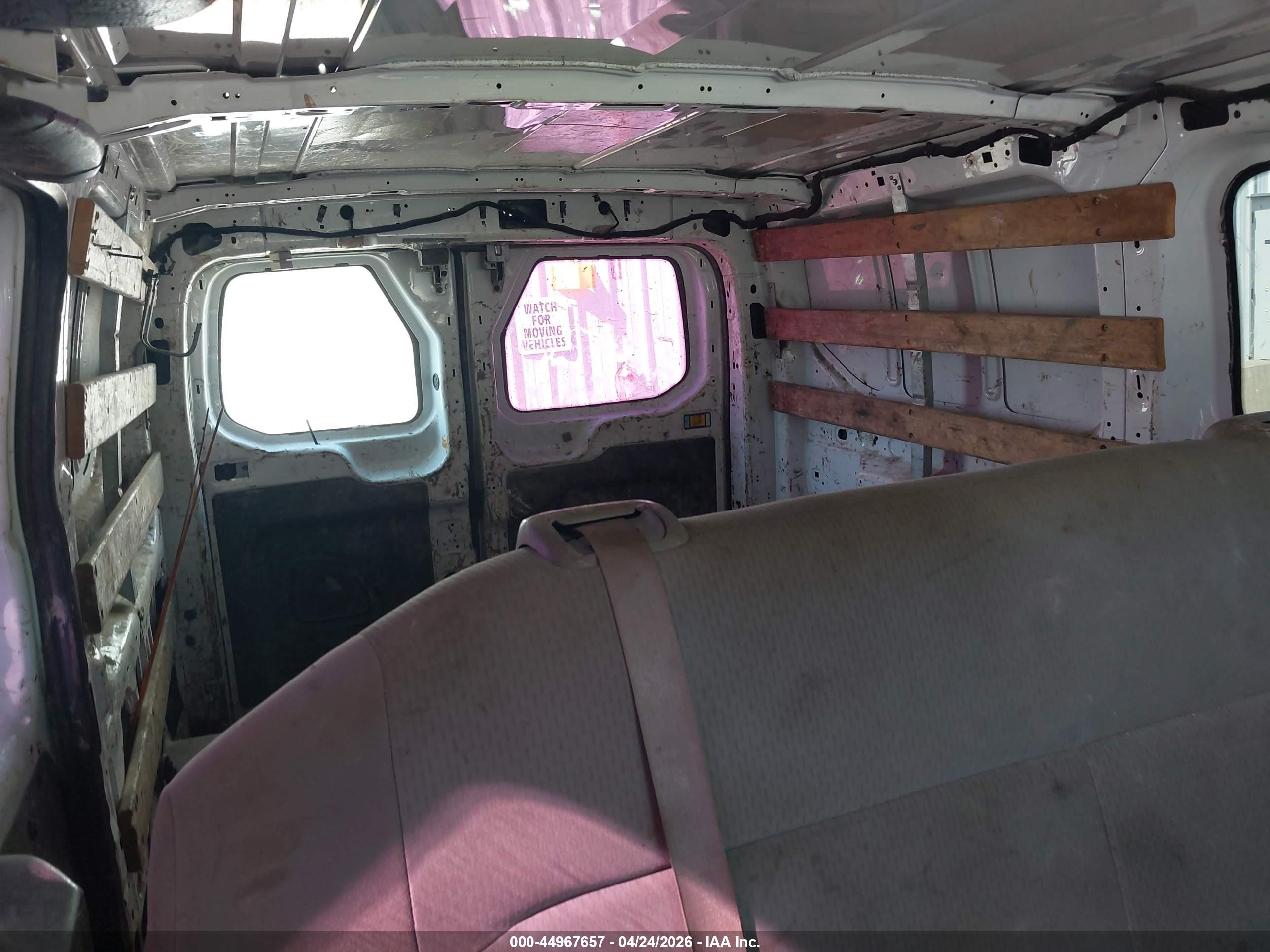 FORD TRANSIT-250 image 8