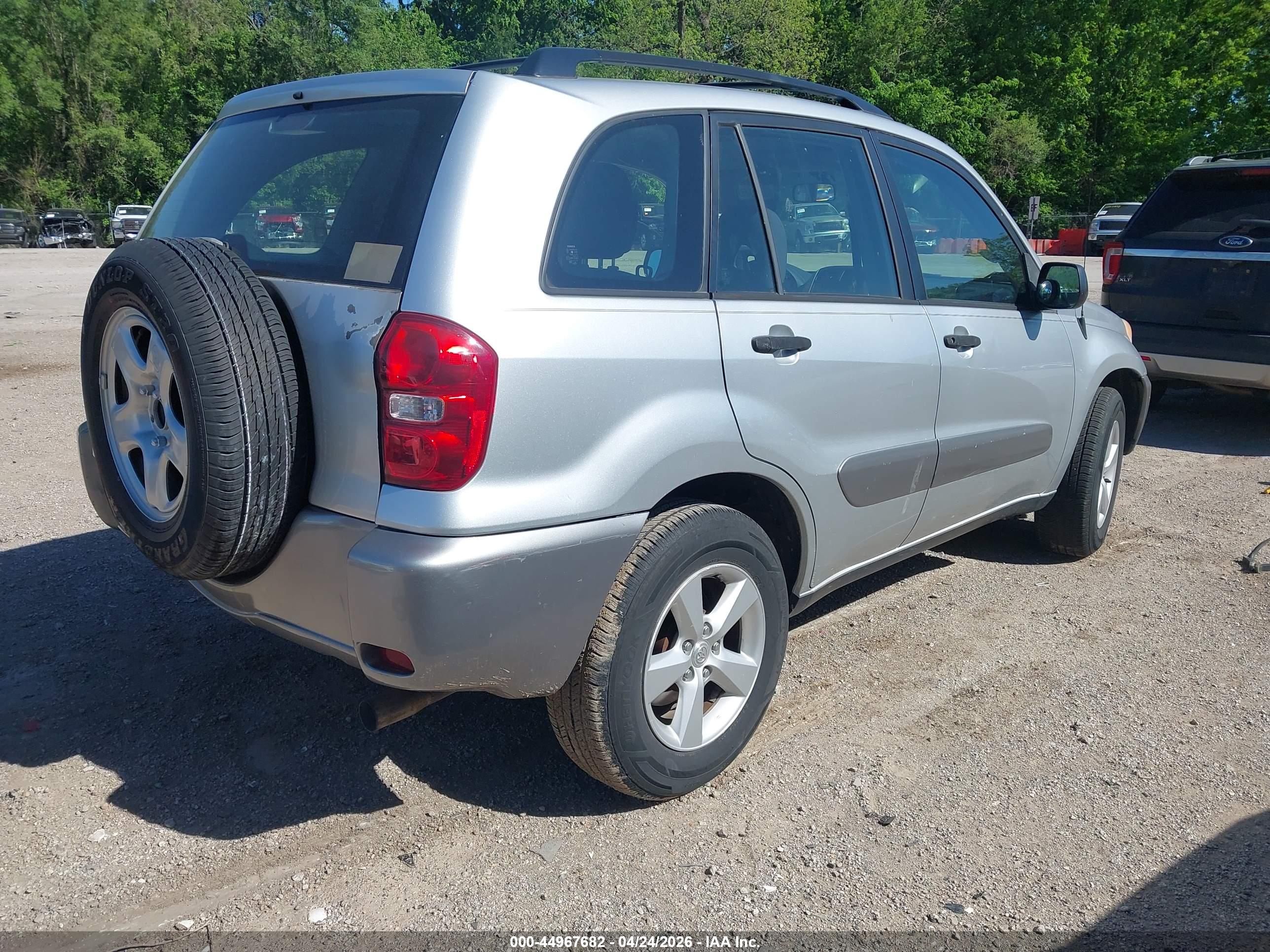 TOYOTA RAV4 image 4