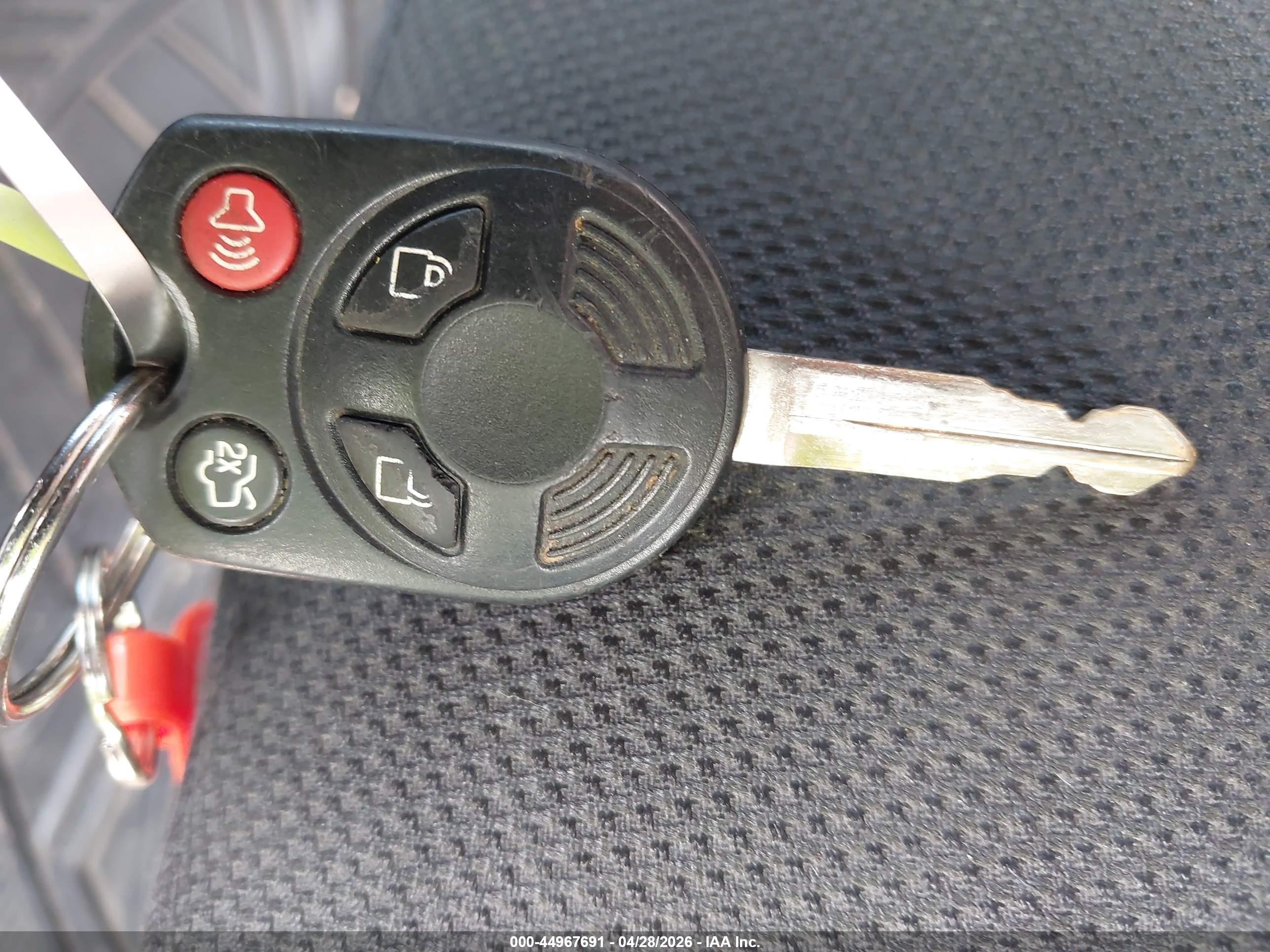 FORD ESCAPE image 11