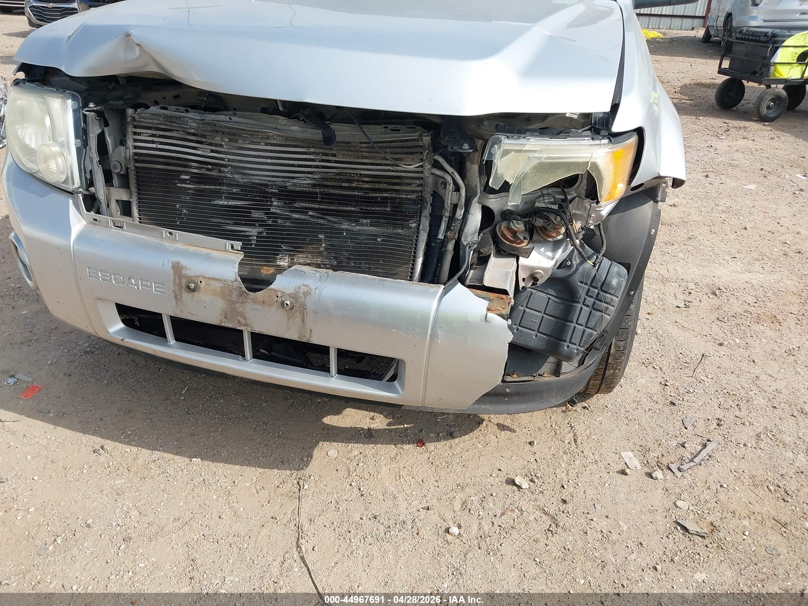 FORD ESCAPE image 6