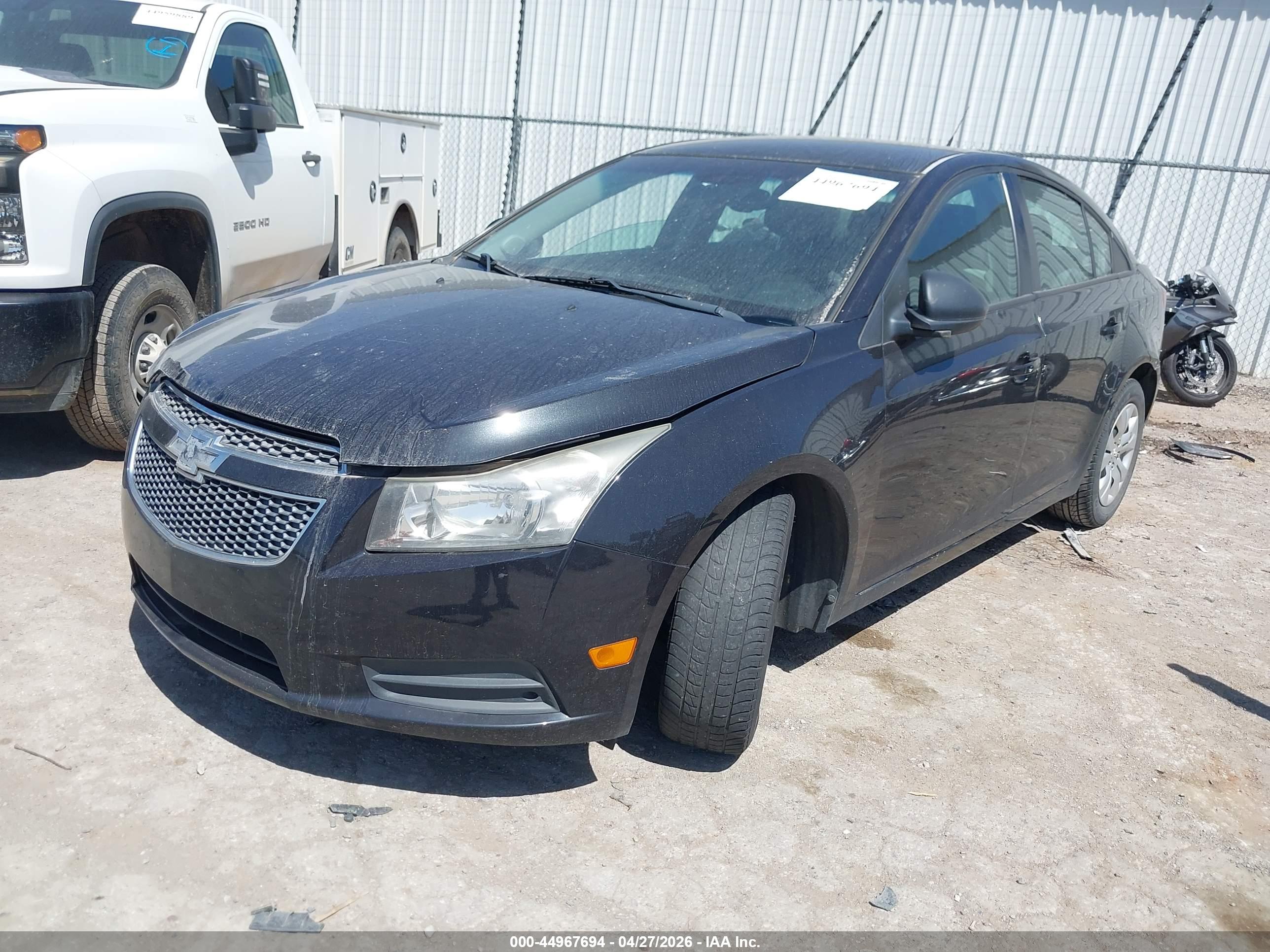 CHEVROLET CRUZE image 2