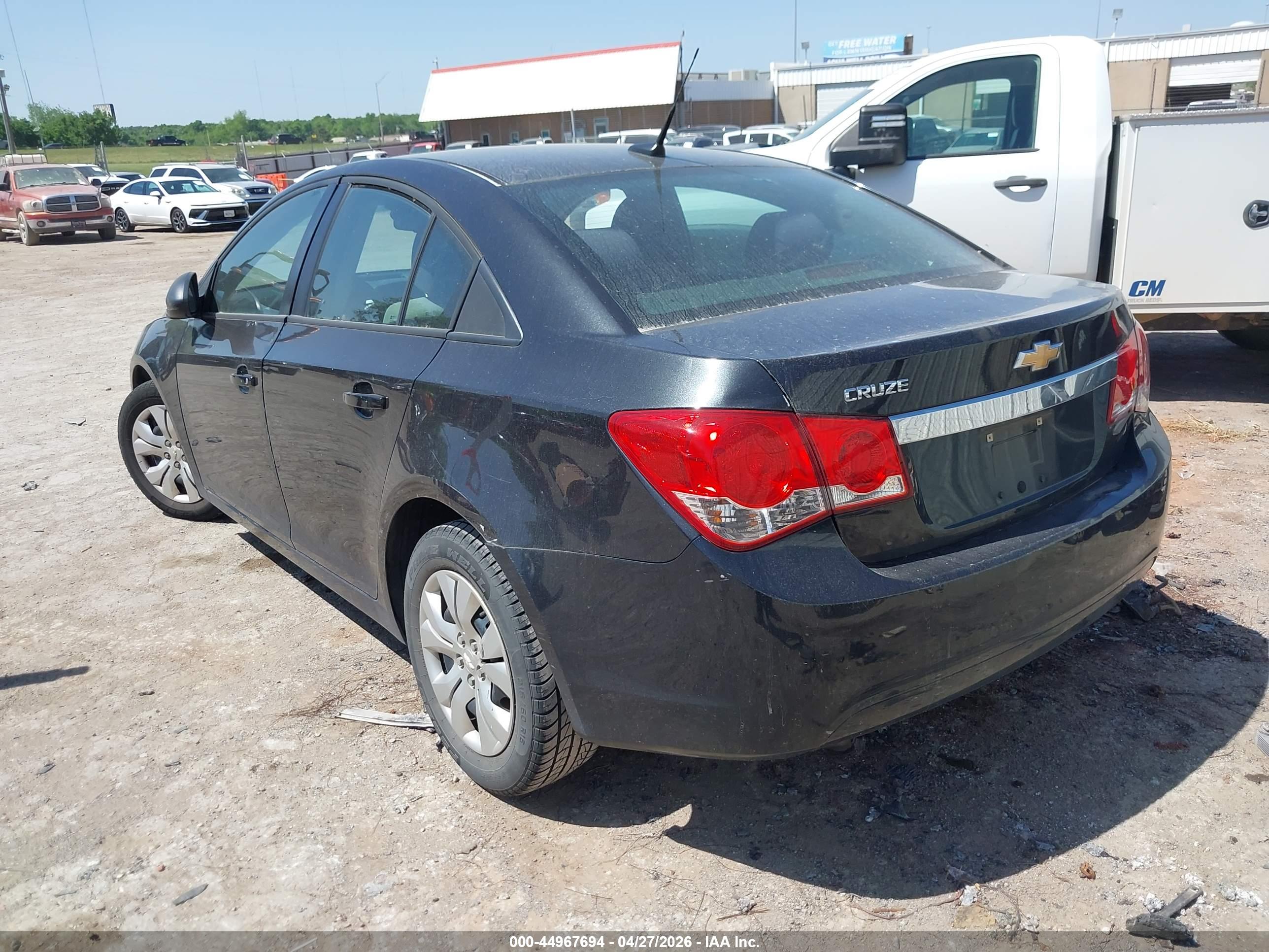 CHEVROLET CRUZE image 3