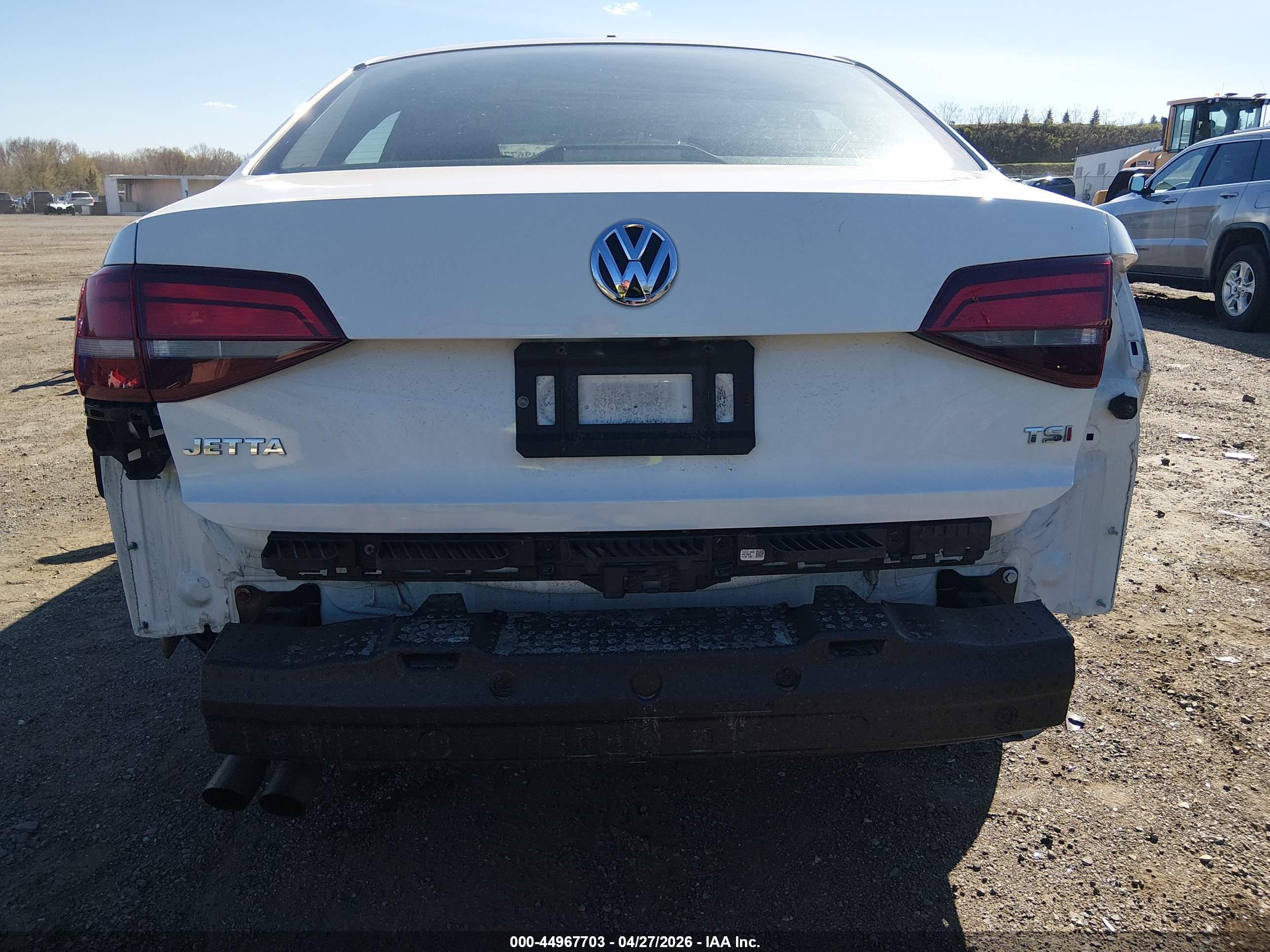 VOLKSWAGEN JETTA image 6