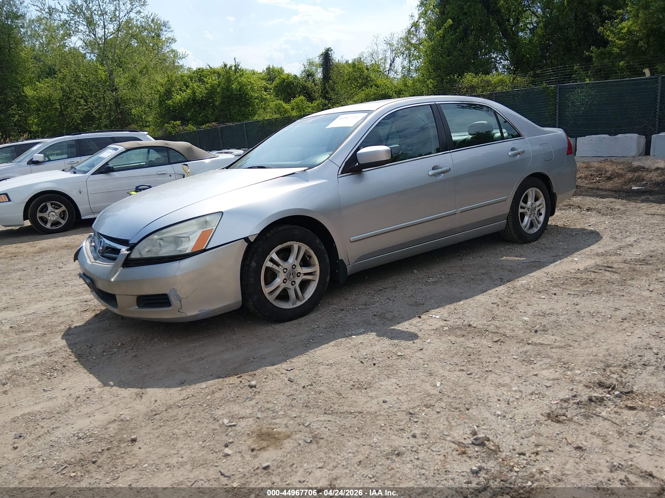 HONDA ACCORD image 2