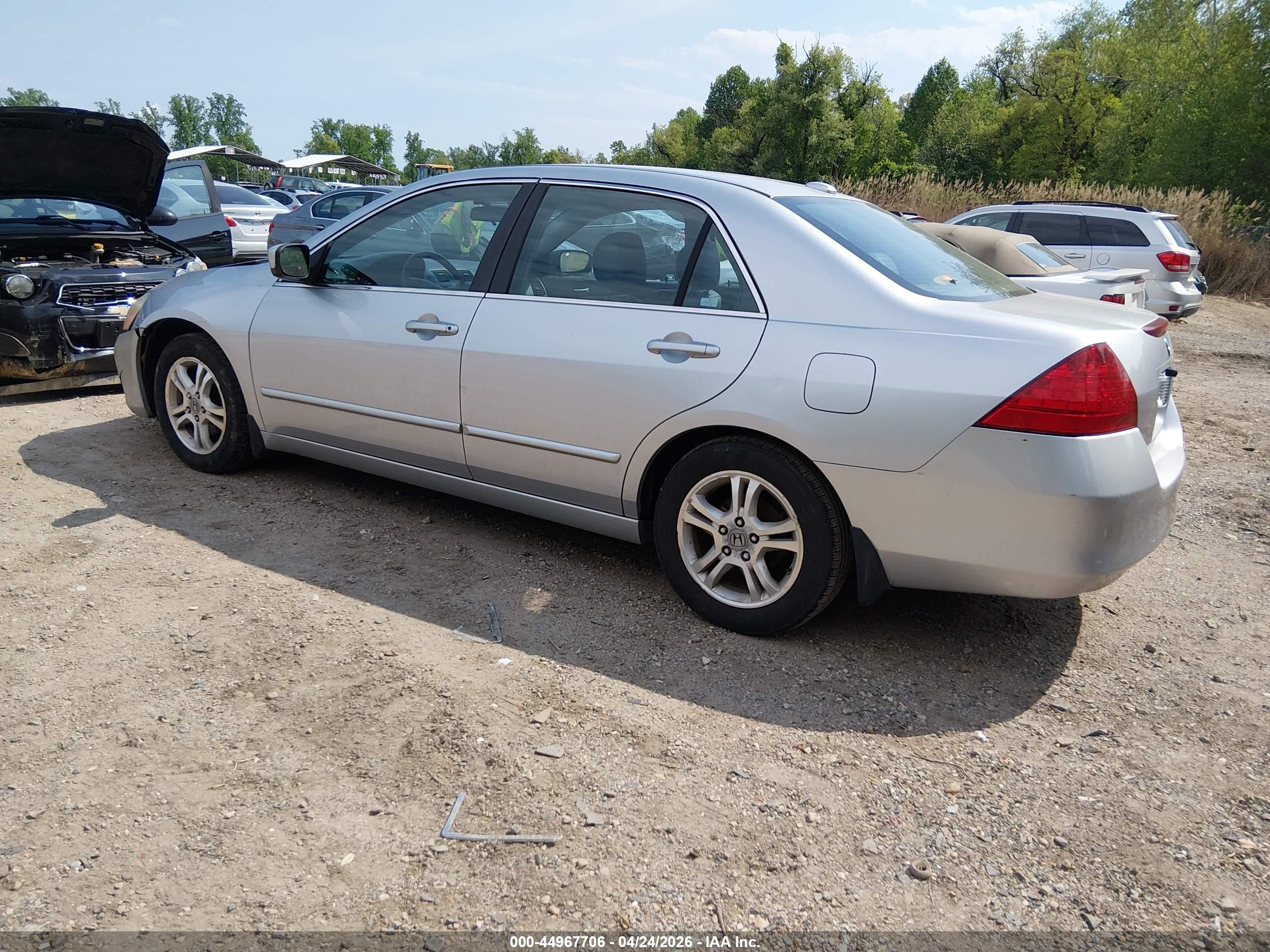 HONDA ACCORD image 3