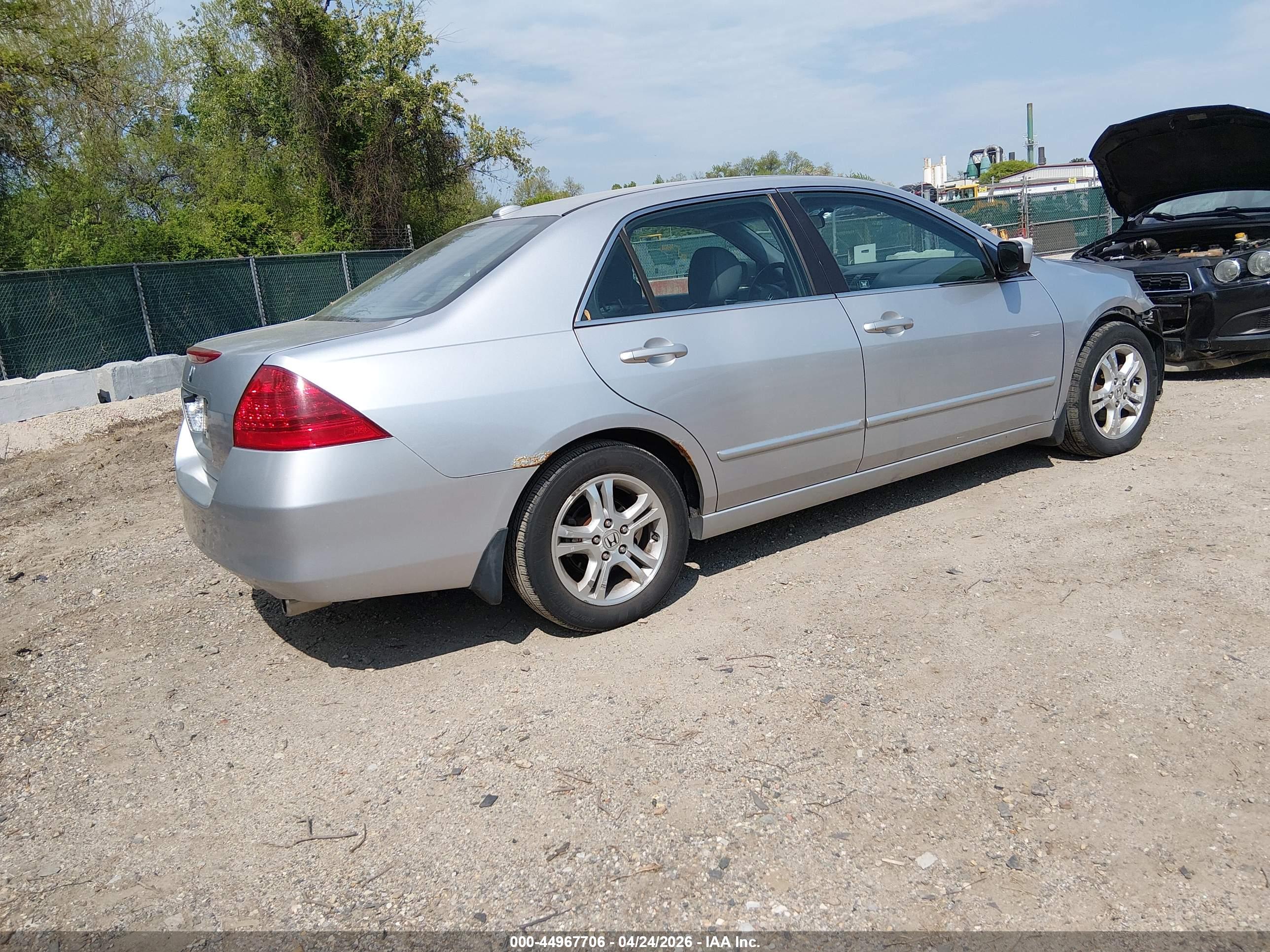 HONDA ACCORD image 4