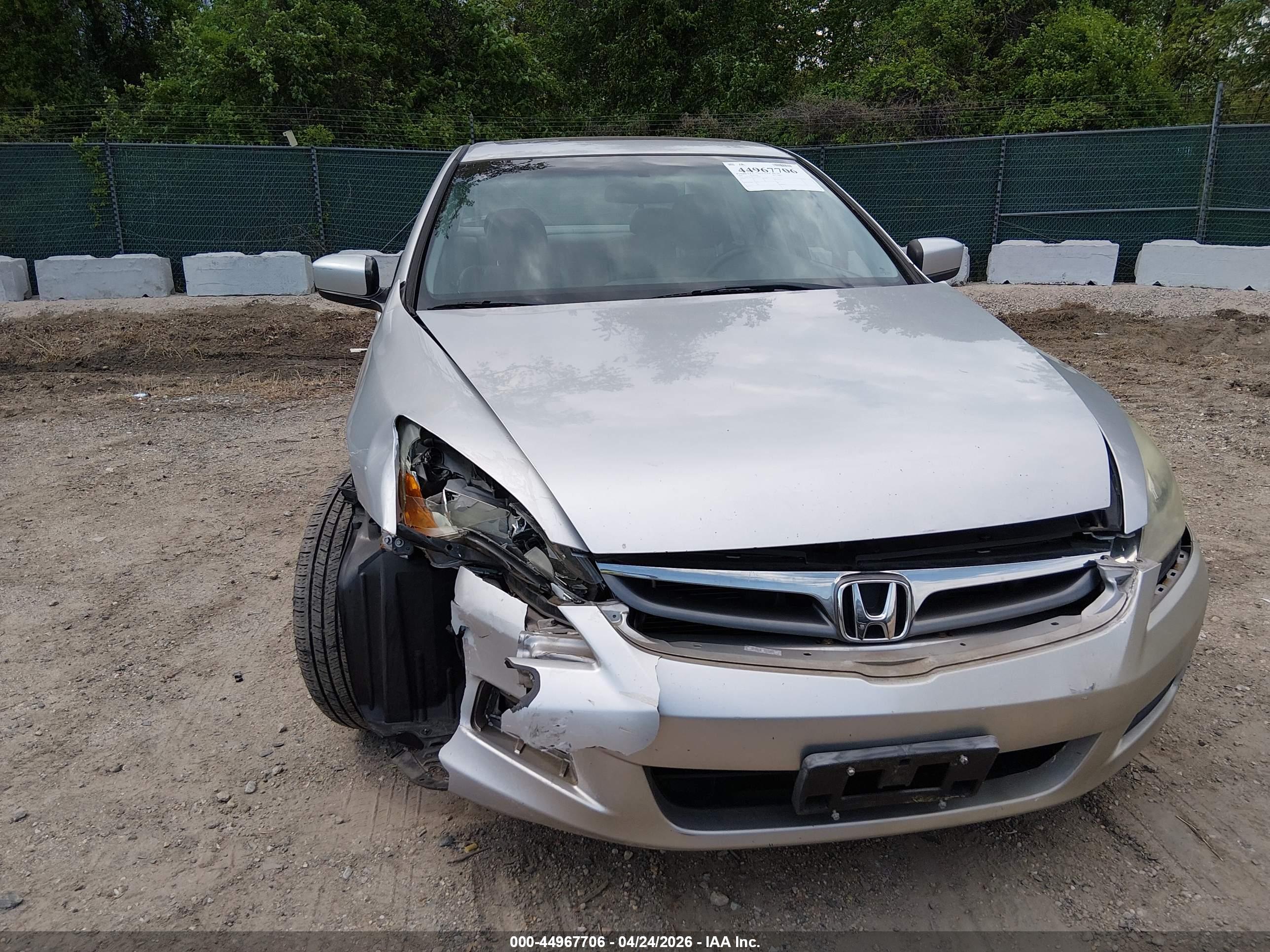 HONDA ACCORD image 6